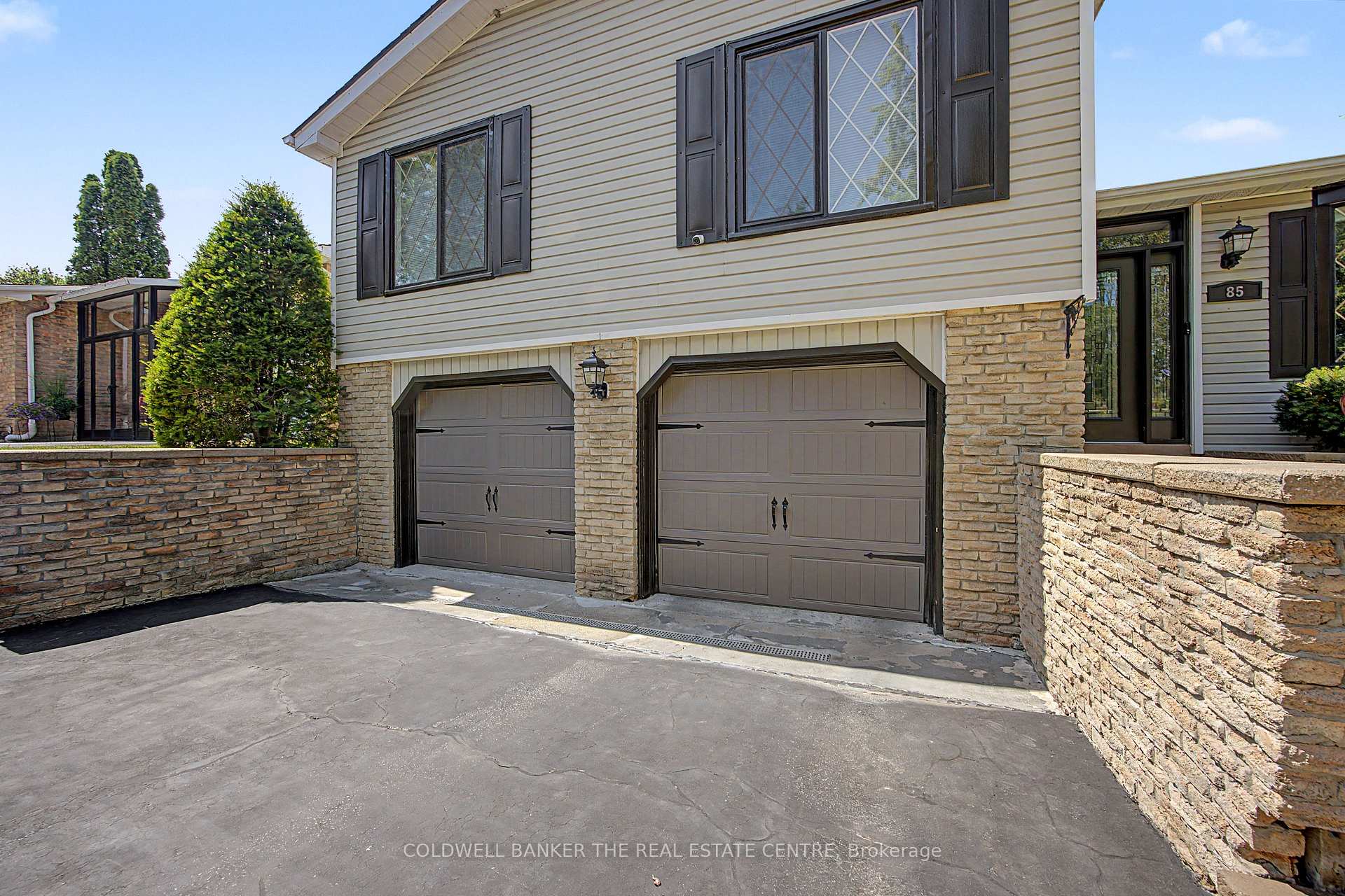 Photo 5 of 85 Wright Crescent, Caledon, Bolton North — HOMEH