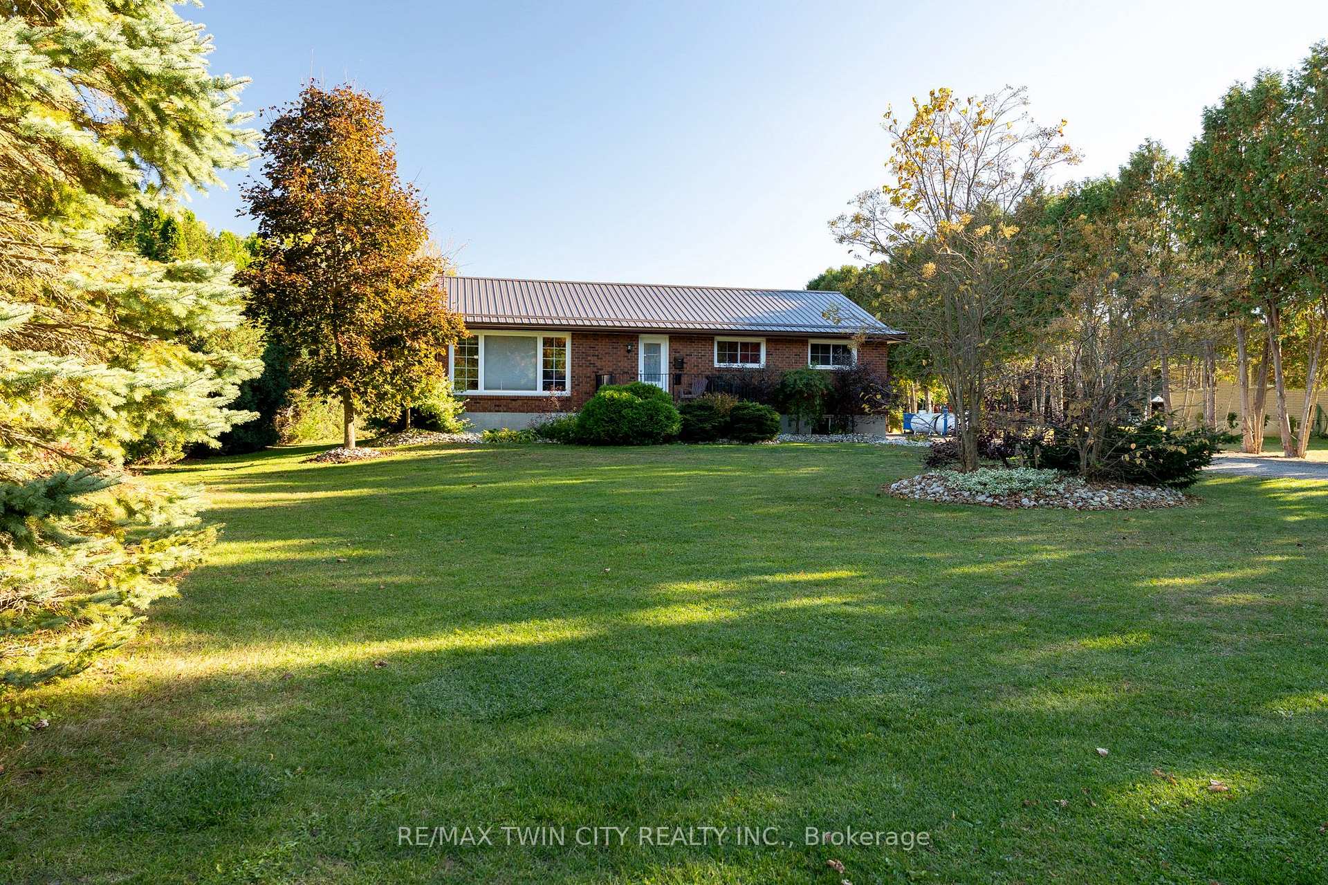 Photo 3 of 976 Mcdowell Road E, Norfolk, Green's Corners — HOMEH