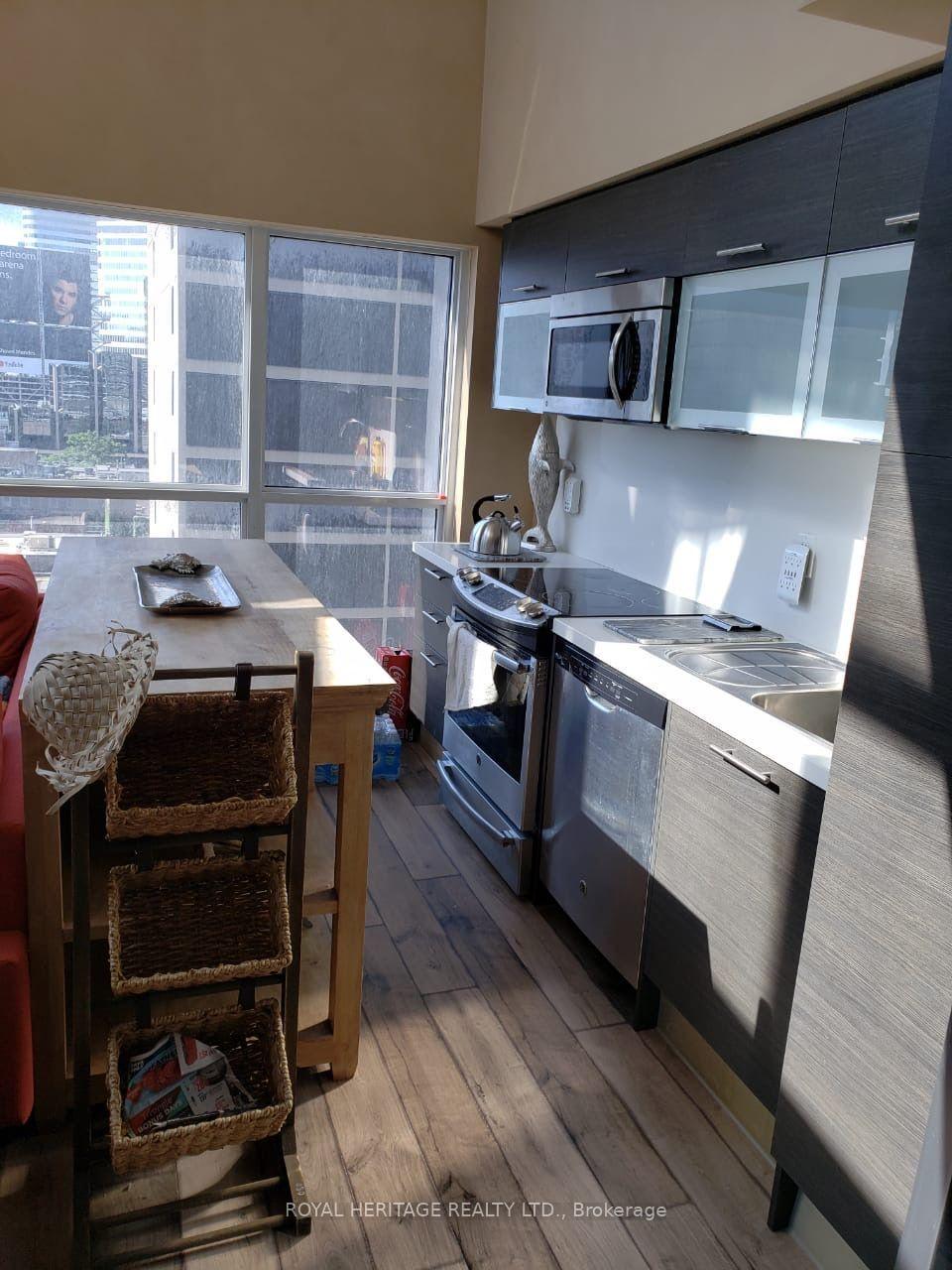 Photo 7 of Unit 510, 386 Yonge Street, Toronto, Bay Street Corridor — HOMEH