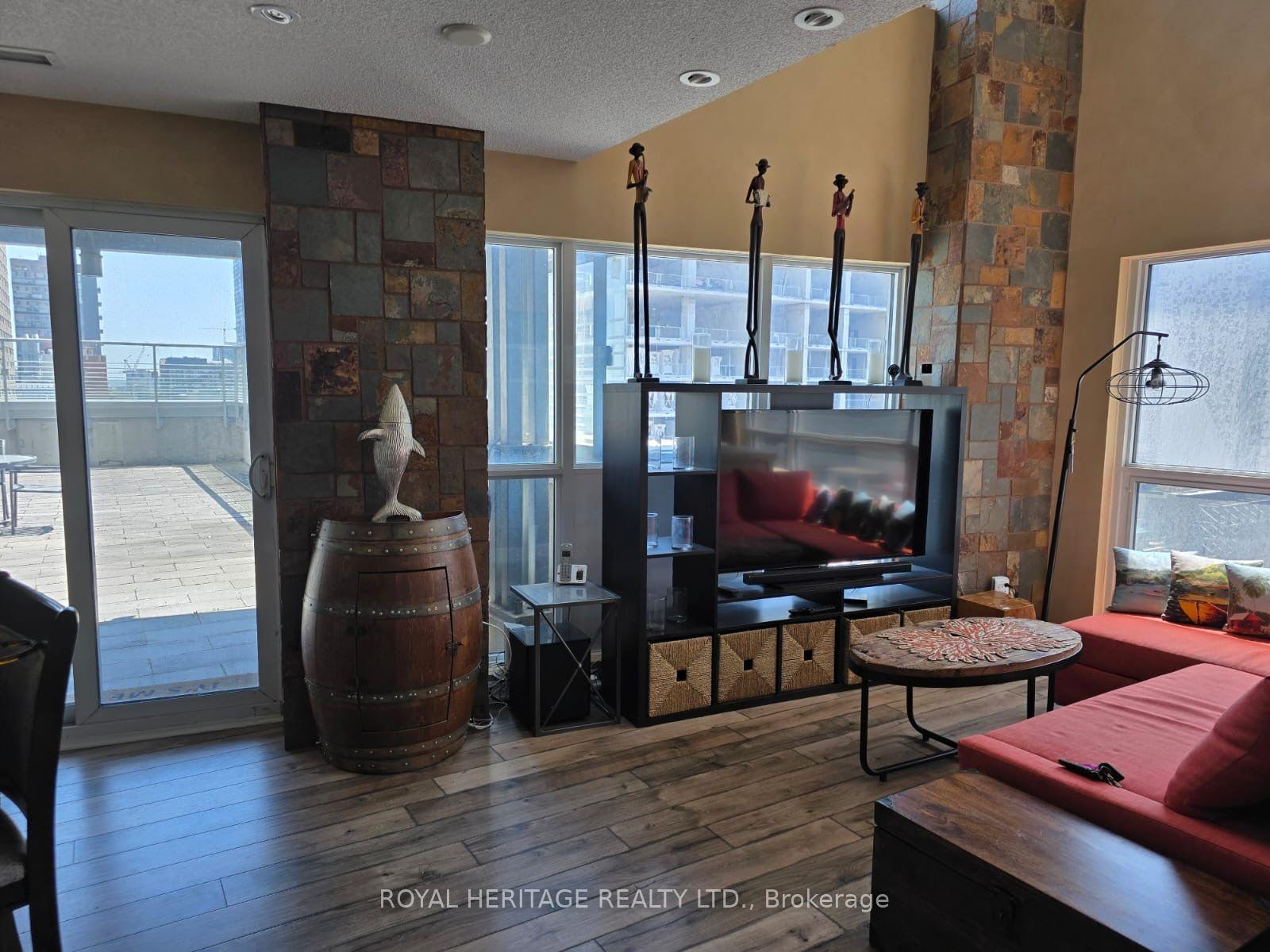 Photo 8 of Unit 510, 386 Yonge Street, Toronto, Bay Street Corridor — HOMEH