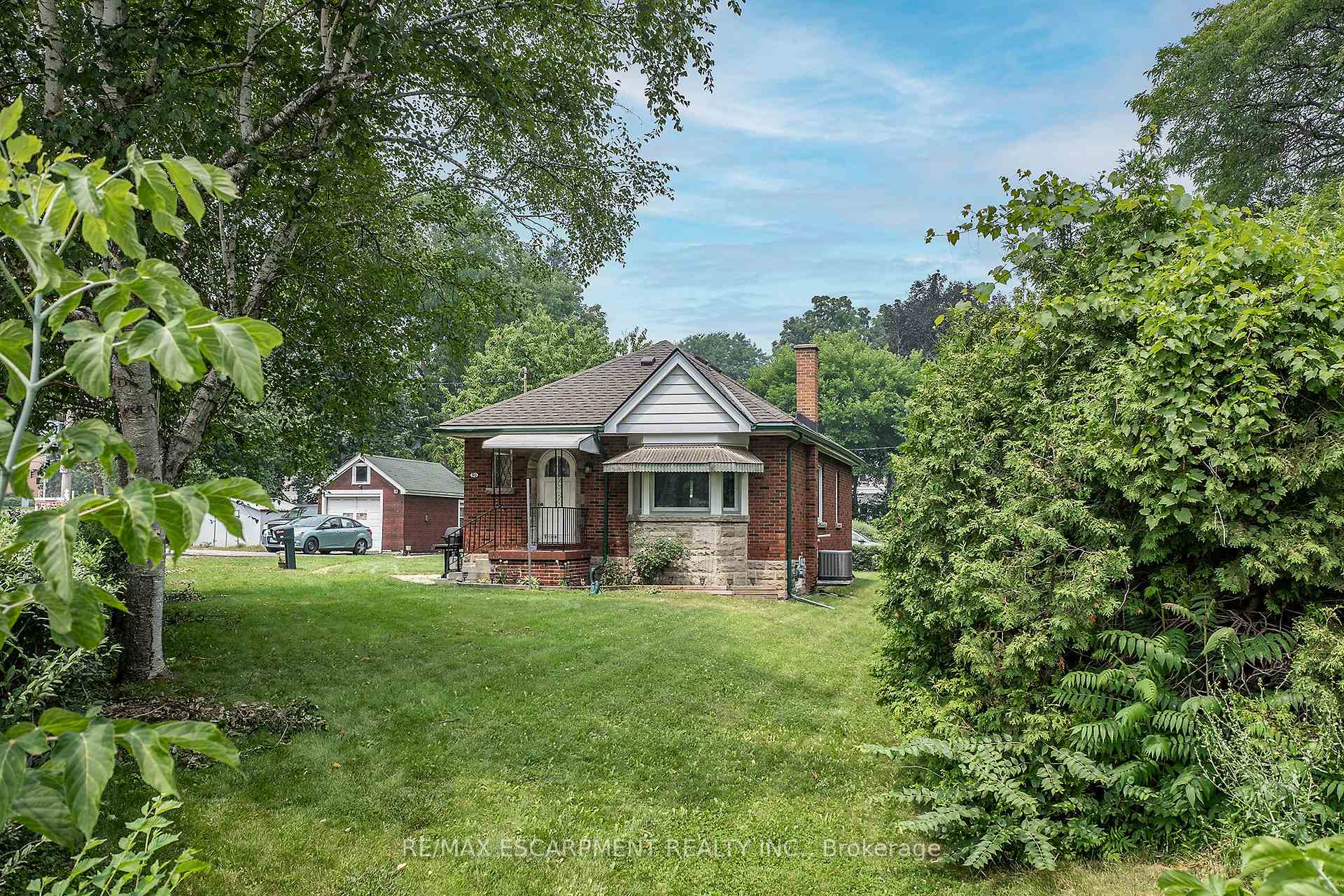 Photo 21 of 90 Osler Drive, Hamilton, Dundas — HOMEH