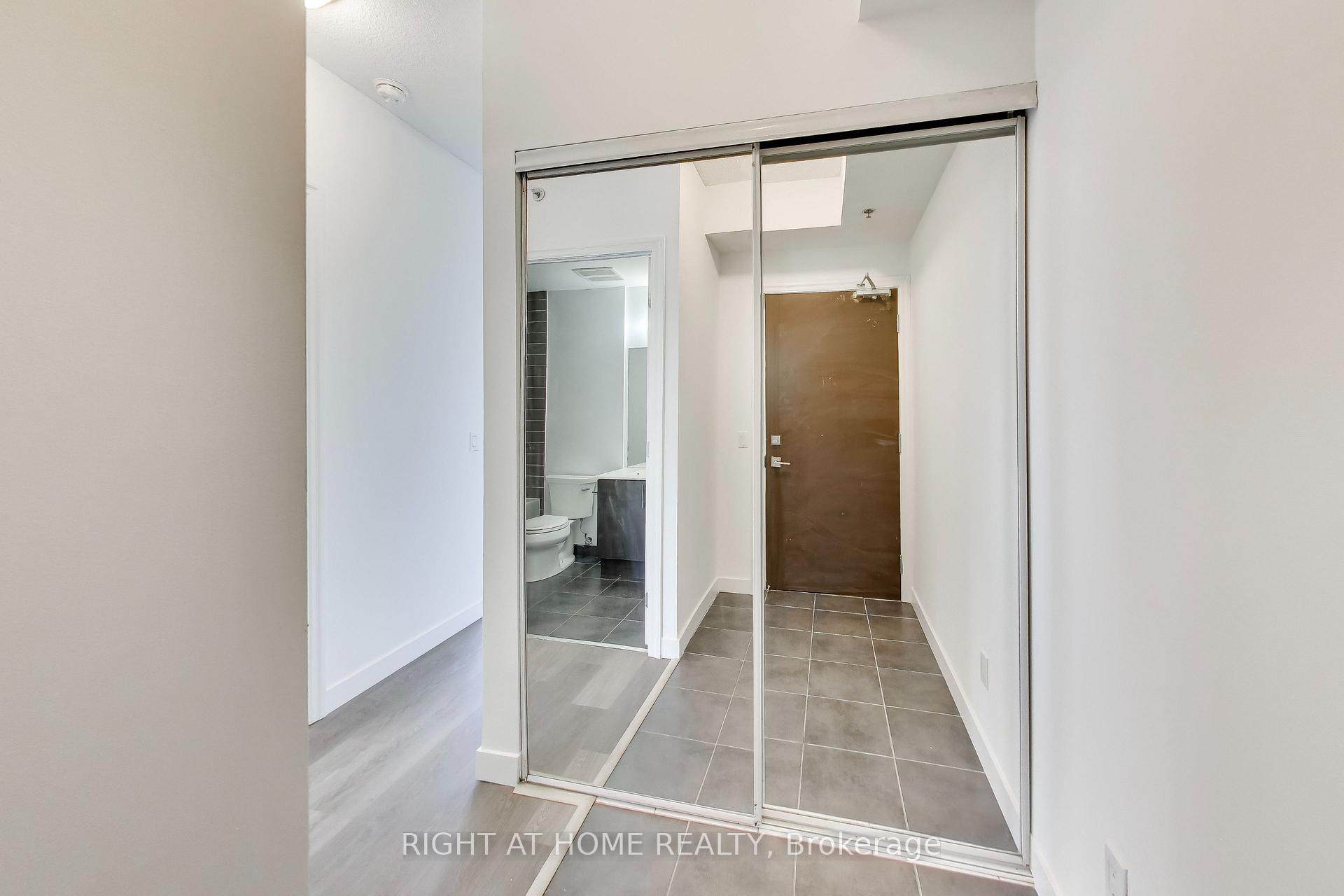 Photo 8 of Unit 304, 5001 Corporate Drive, Burlington, Uptown — HOMEH