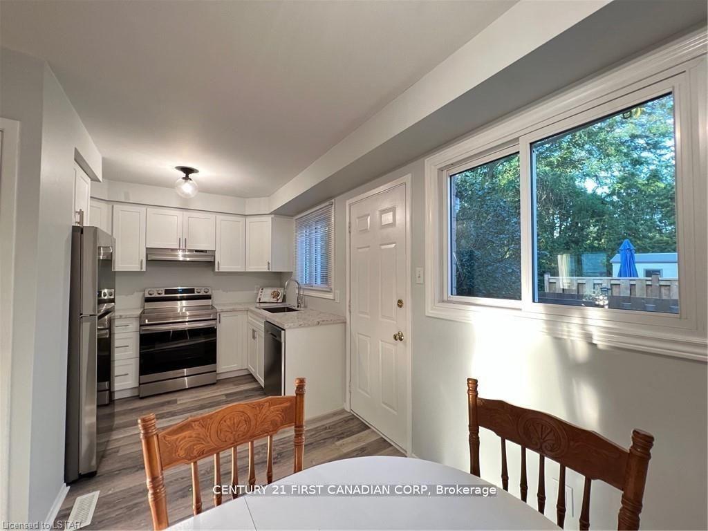 Photo 8 of Unit 10, 45 Gatewood Place, London, East A — HOMEH