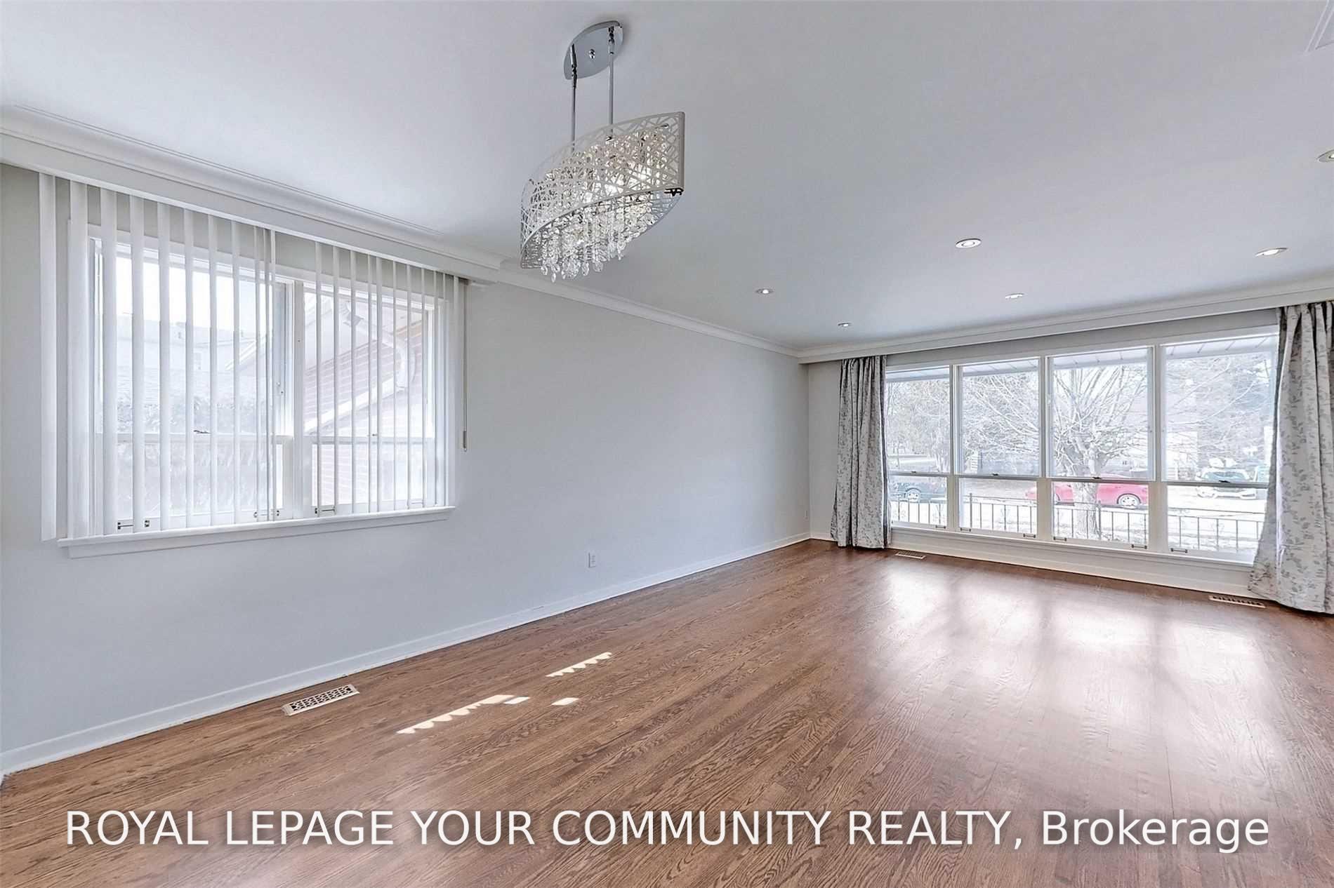 Photo 9 of Unit Main Level, 79 Patricia Avenue, North York, Newtonbrook West — HOMEH