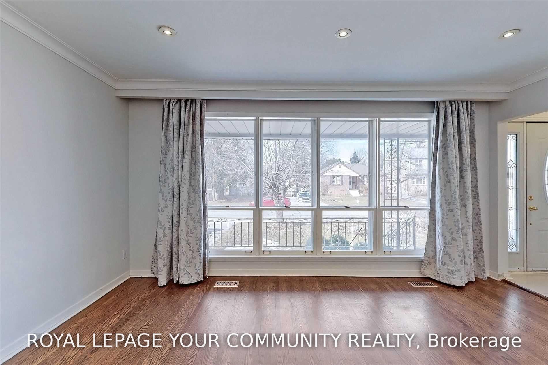 Photo 10 of Unit Main Level, 79 Patricia Avenue, North York, Newtonbrook West — HOMEH