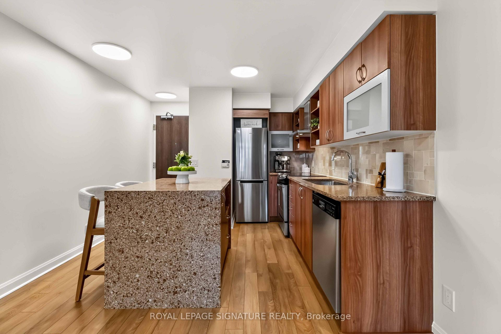 Photo 12 of Unit 601, 1 Michael Power Place, Etobicoke, Islington-City Centre West — HOMEH