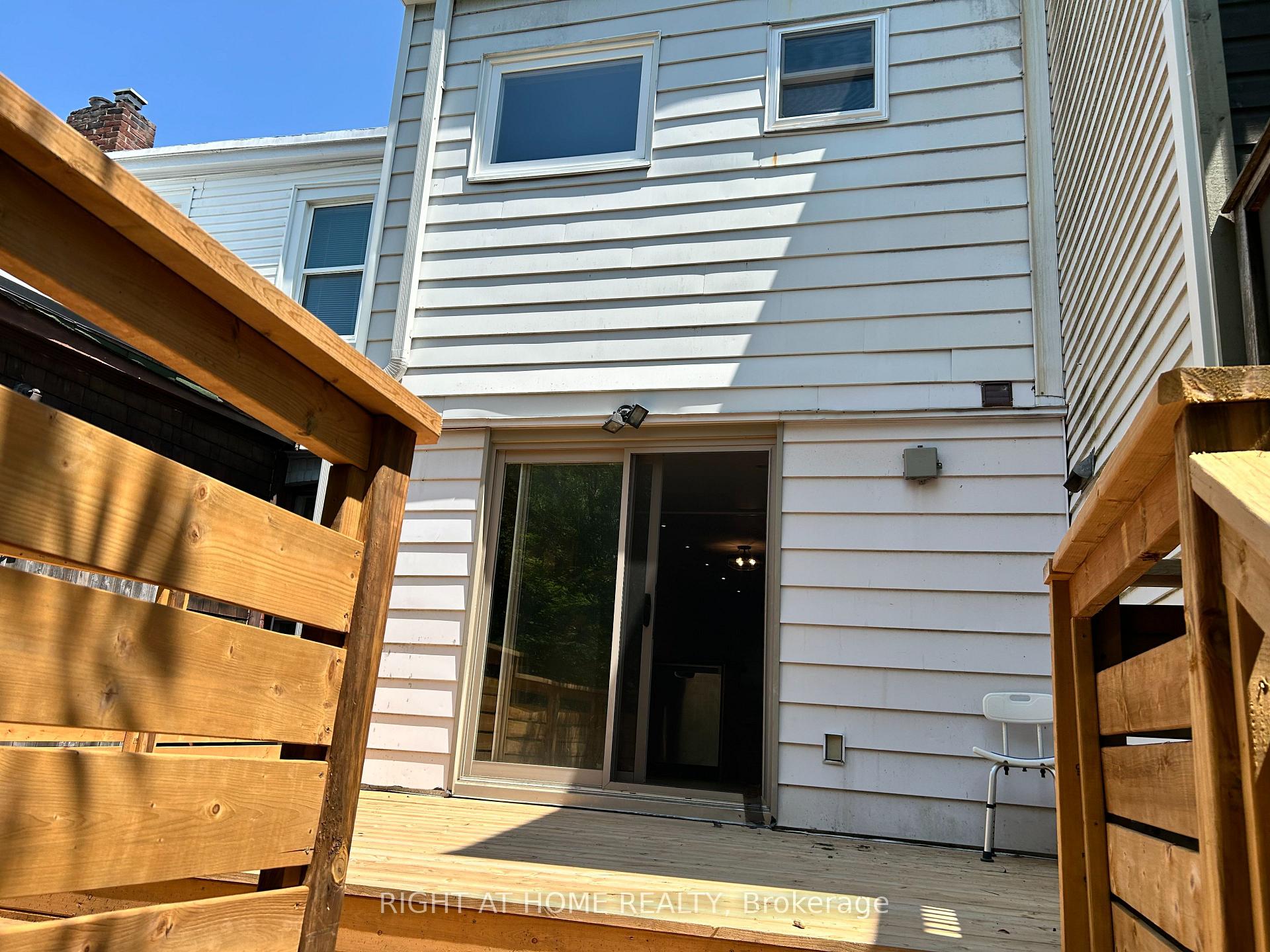 Photo 17 of 280 Kenilworth Avenue, Toronto, The Beaches — HOMEH