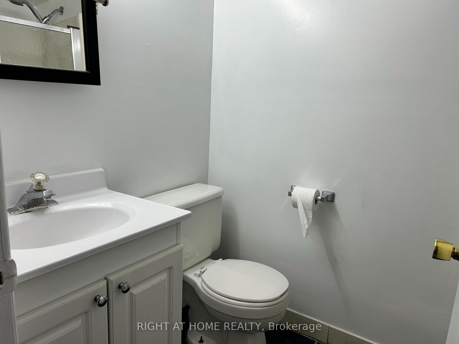 Photo 32 of 280 Kenilworth Avenue, Toronto, The Beaches — HOMEH