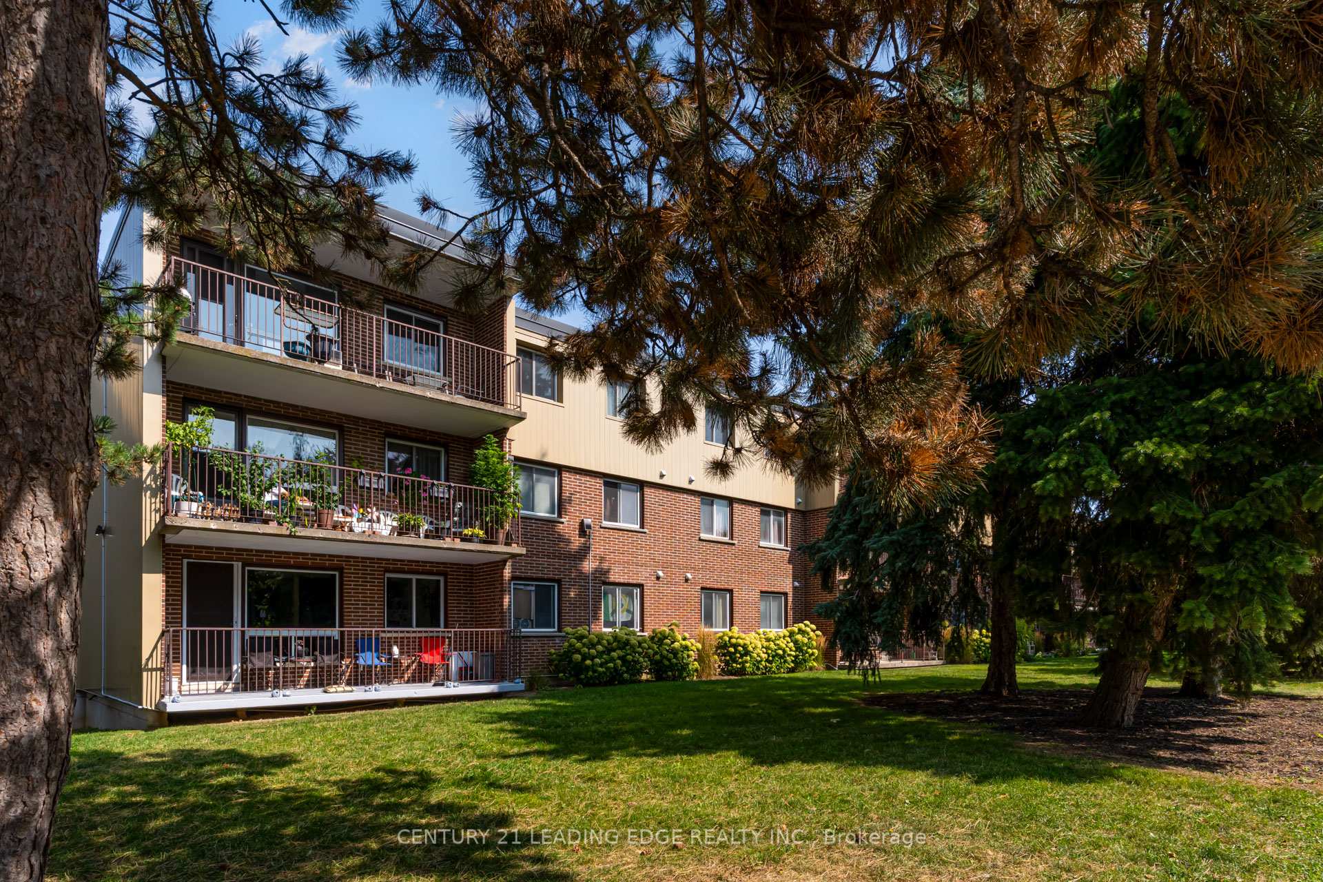 Photo 1 of Unit 314, 30 Avalon Place, Kitchener, Meinzinger — HOMEH