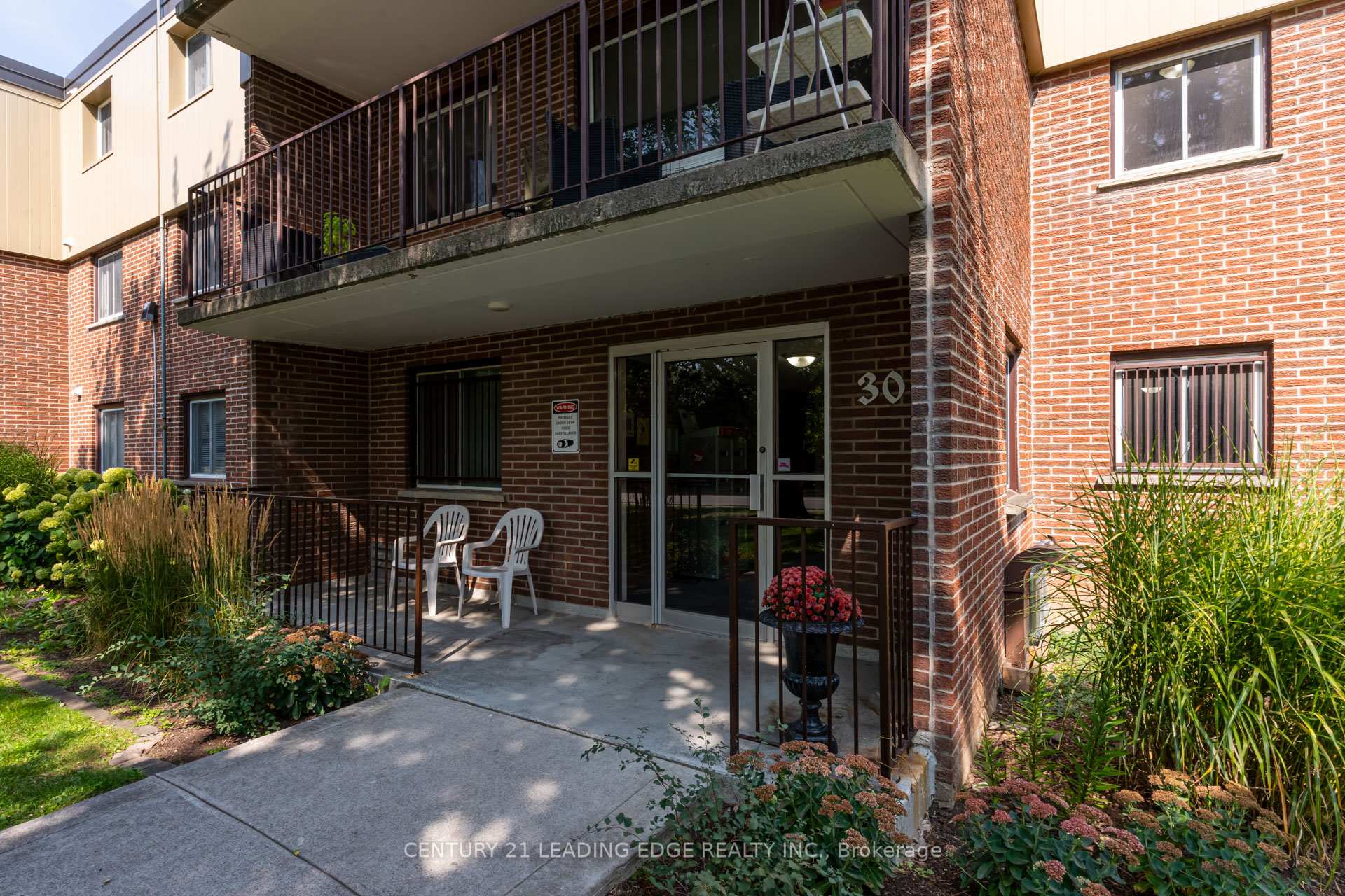 Photo 2 of Unit 314, 30 Avalon Place, Kitchener, Meinzinger — HOMEH