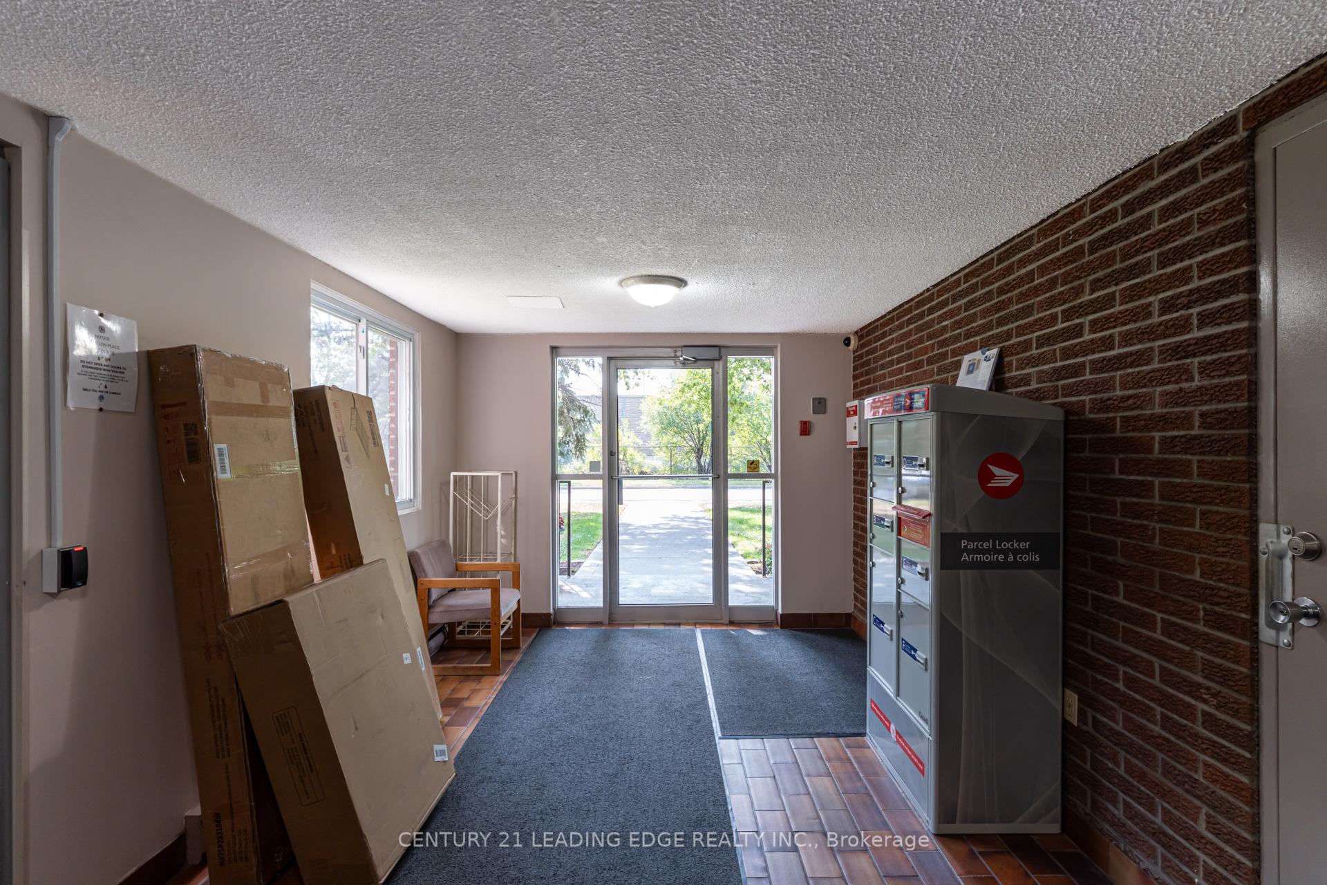 Photo 4 of Unit 314, 30 Avalon Place, Kitchener, Meinzinger — HOMEH