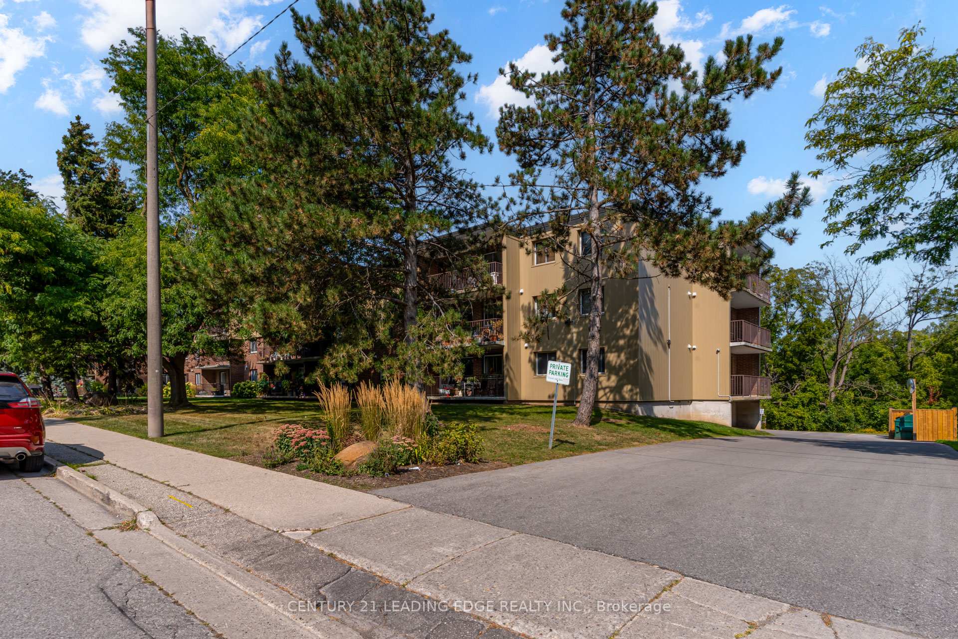 Photo 36 of Unit 314, 30 Avalon Place, Kitchener, Meinzinger — HOMEH