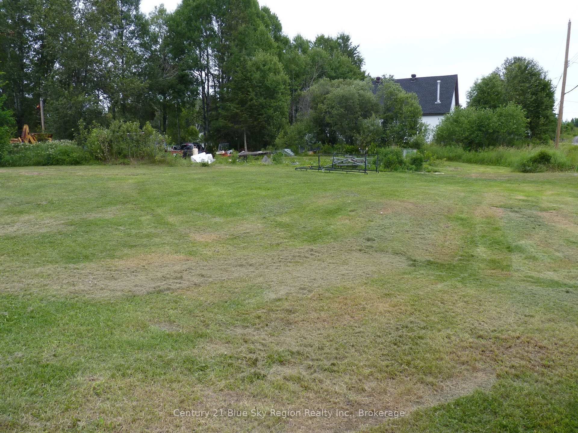 Photo 4 of 50 Feronia Road, North Bay, Birchaven — HOMEH
