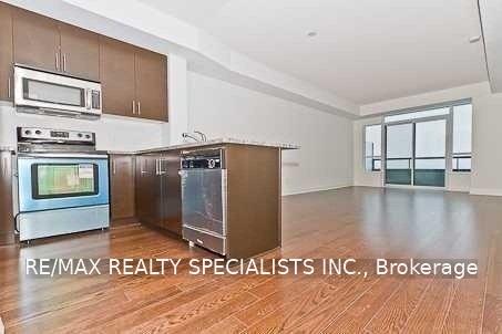 Front of Unit 1506, 1 Hurontario Street