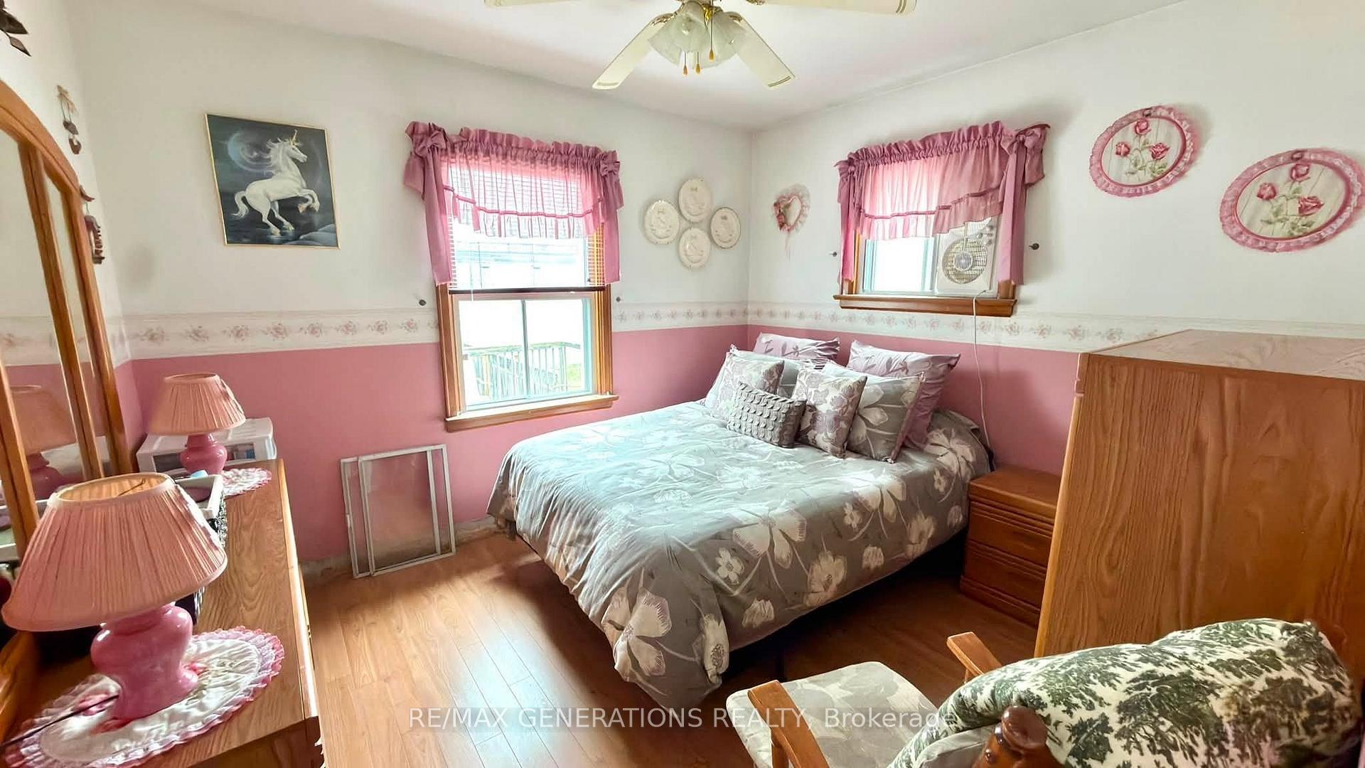 Photo 9 of 149 Prospect Avenue, Thunder Bay, College Heights — HOMEH
