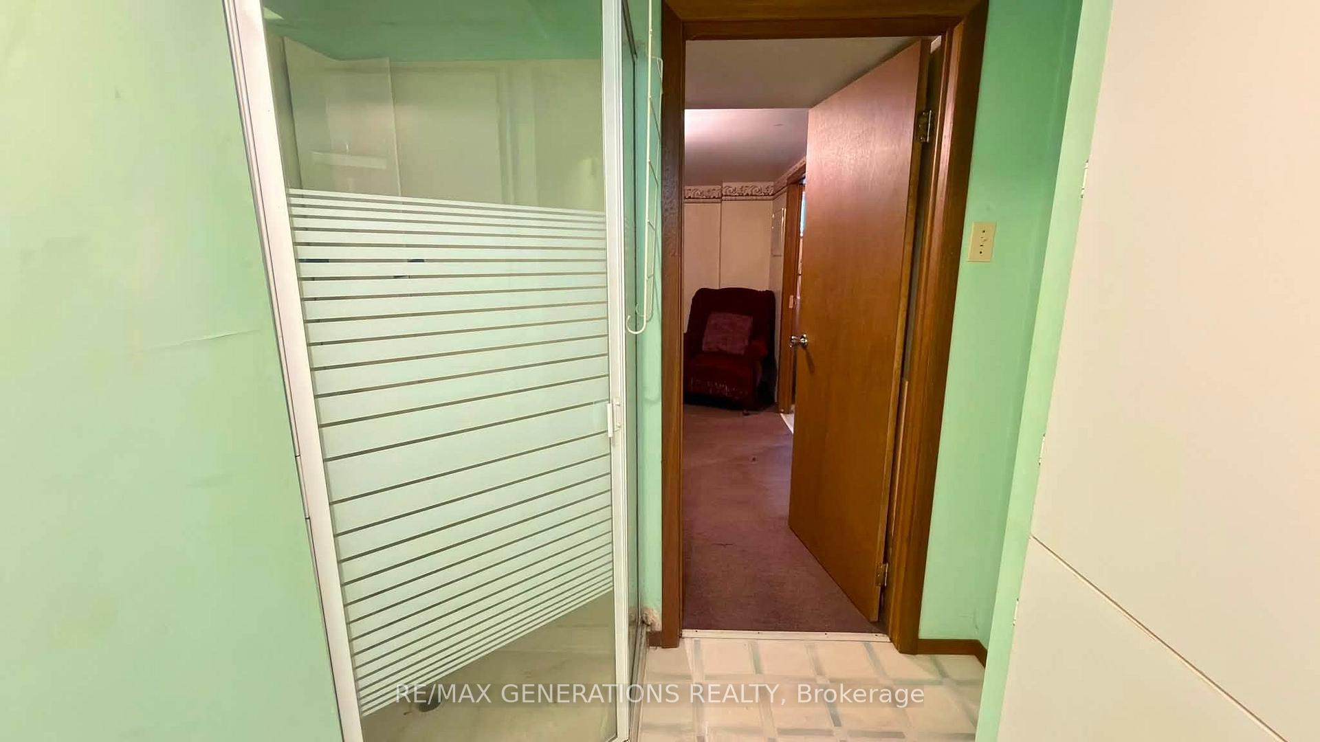 Photo 10 of 149 Prospect Avenue, Thunder Bay, College Heights — HOMEH