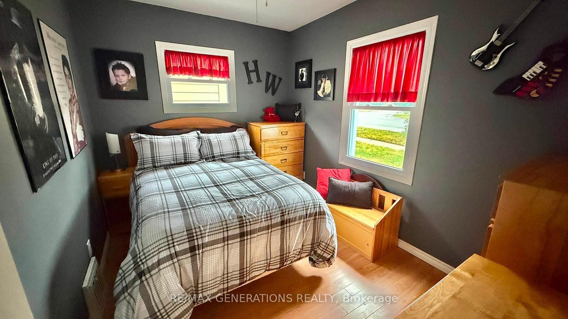 Photo 14 of 149 Prospect Avenue, Thunder Bay, College Heights — HOMEH