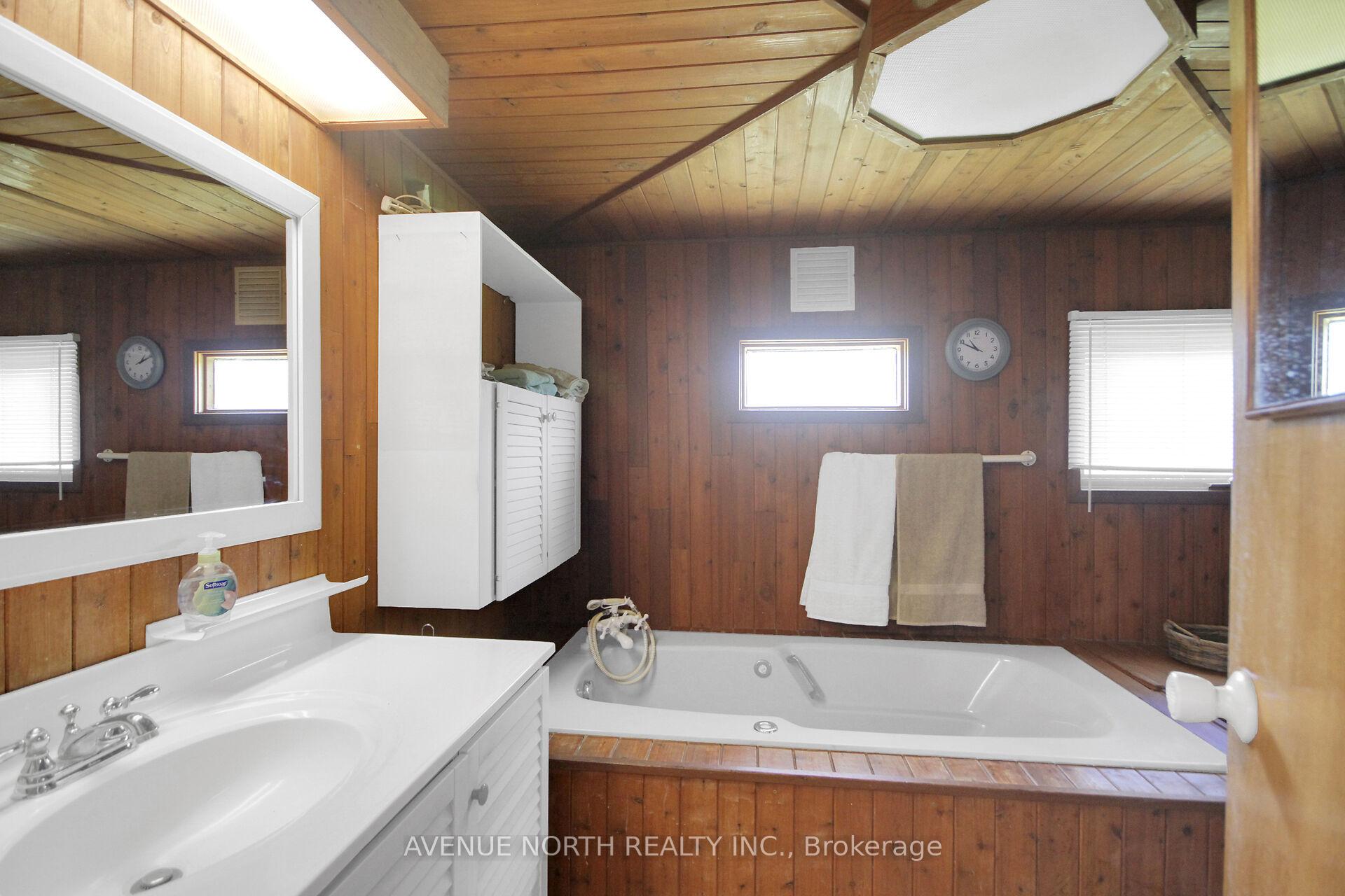 Photo 10 of 6898 Mitch Owens Road, Ottawa, Greely — HOMEH