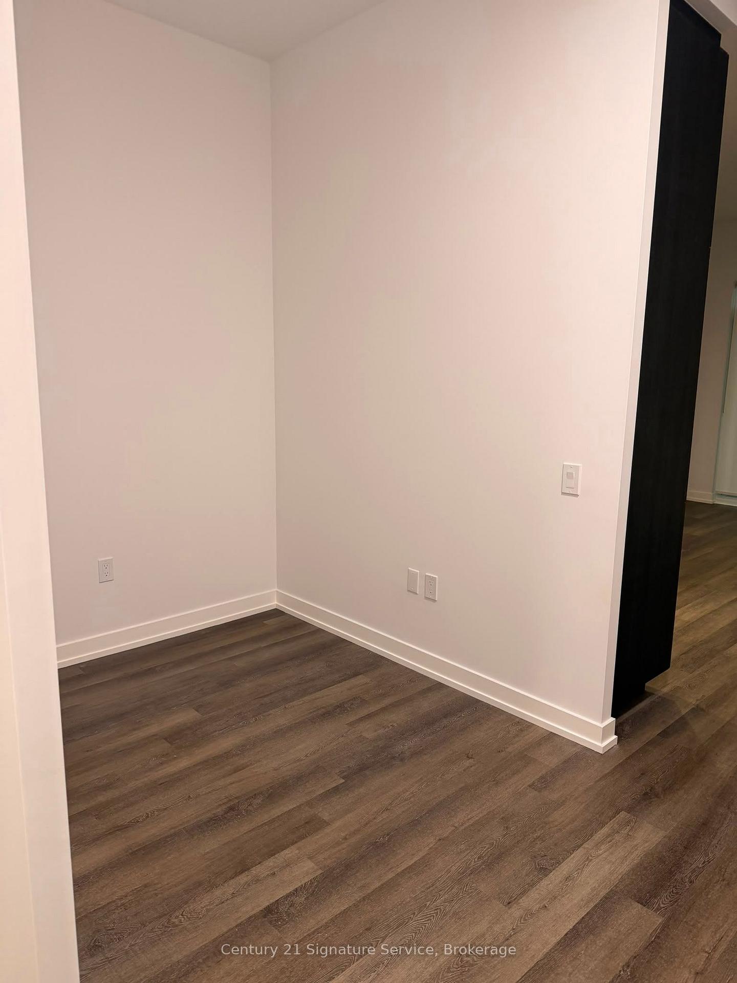 Photo 6 of Unit 315, 5 Meadowdale Road, Vaughan, Vaughan Corporate Centre — HOMEH