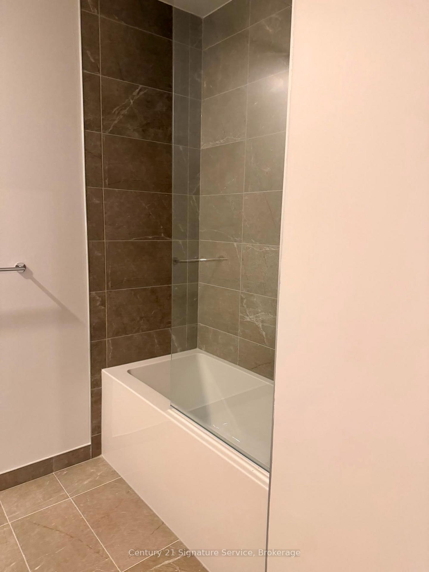 Photo 7 of Unit 315, 5 Meadowdale Road, Vaughan, Vaughan Corporate Centre — HOMEH