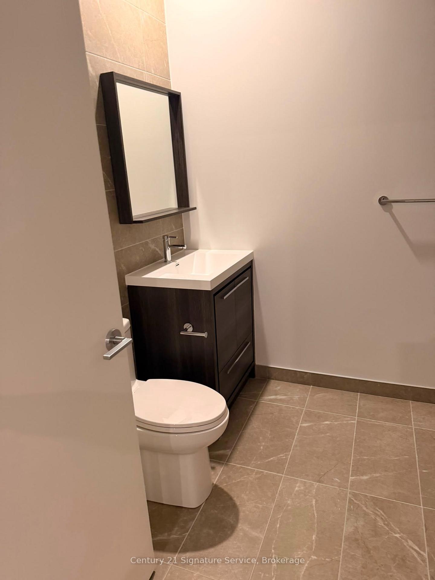 Photo 8 of Unit 315, 5 Meadowdale Road, Vaughan, Vaughan Corporate Centre — HOMEH