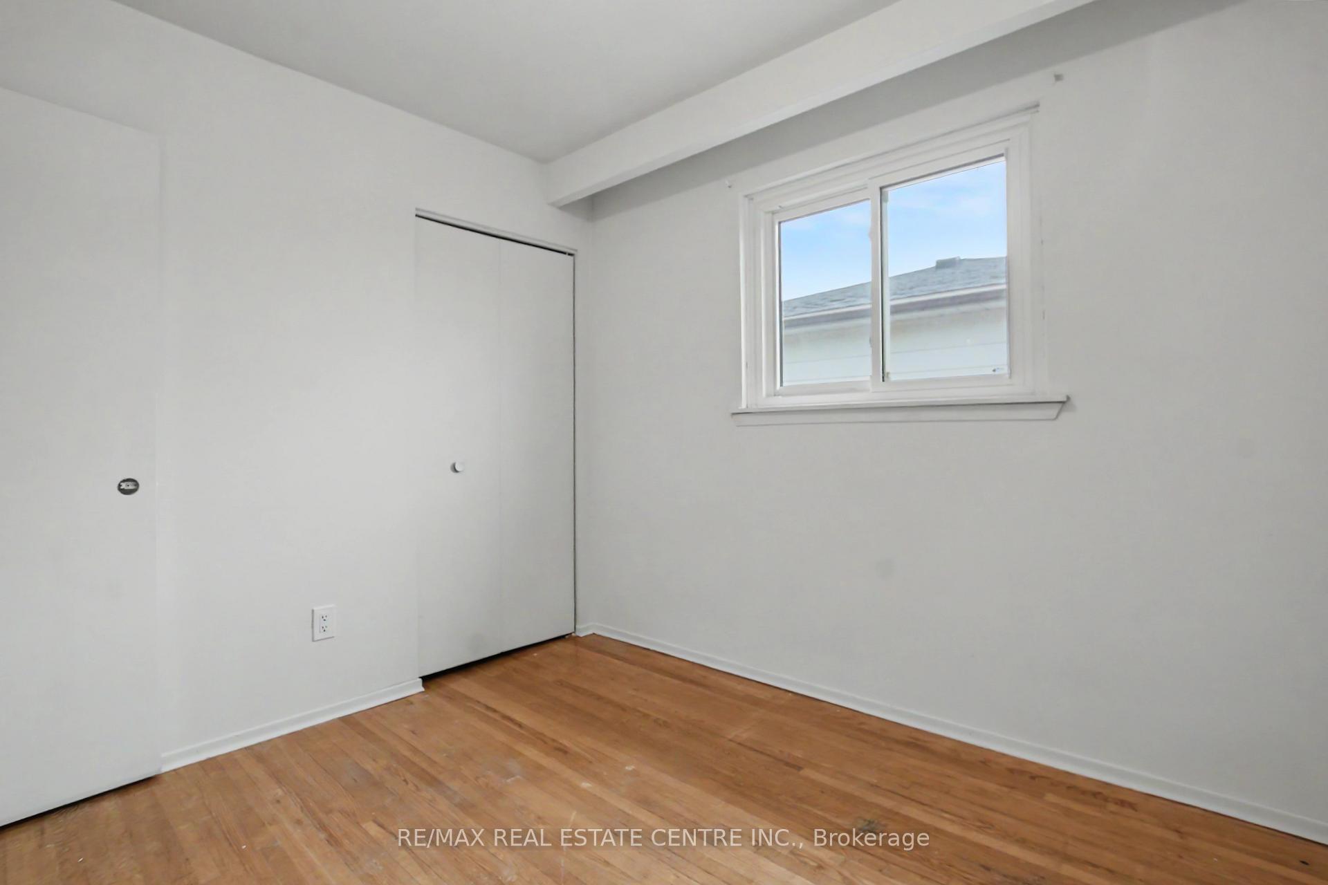 Photo 20 of 396 Pinemeadow Avenue, Mississauga, Cooksville — HOMEH