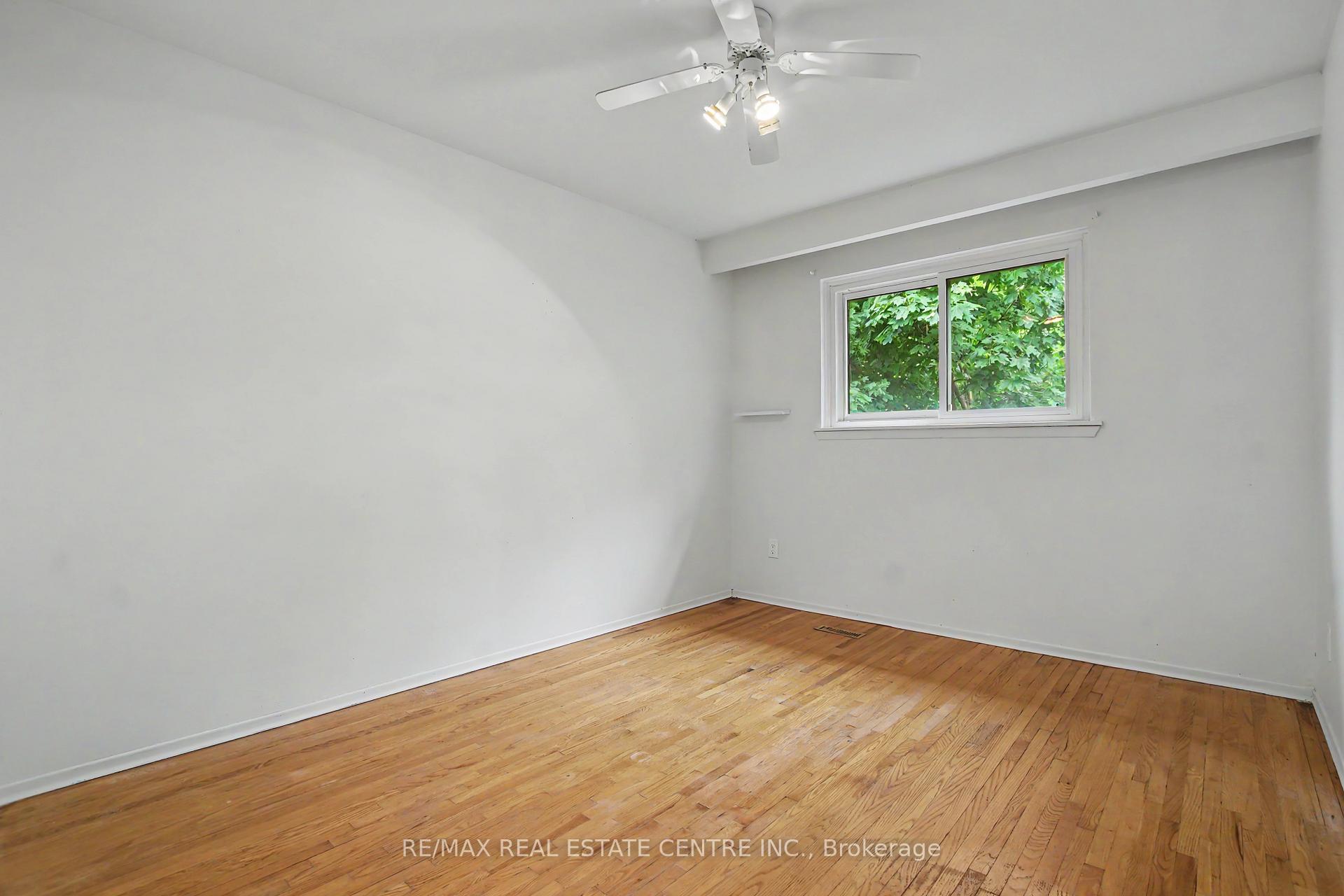 Photo 24 of 396 Pinemeadow Avenue, Mississauga, Cooksville — HOMEH