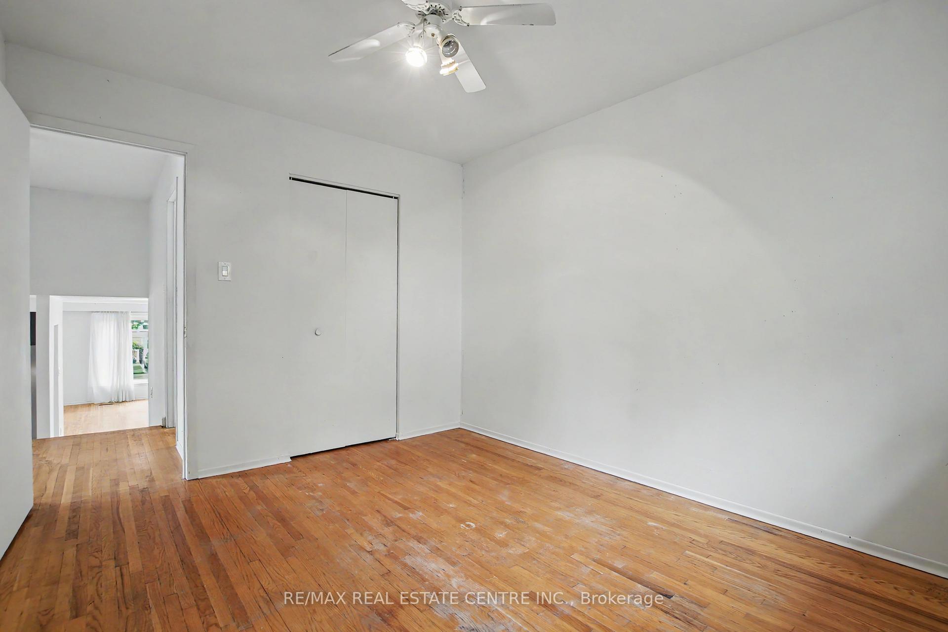 Photo 26 of 396 Pinemeadow Avenue, Mississauga, Cooksville — HOMEH