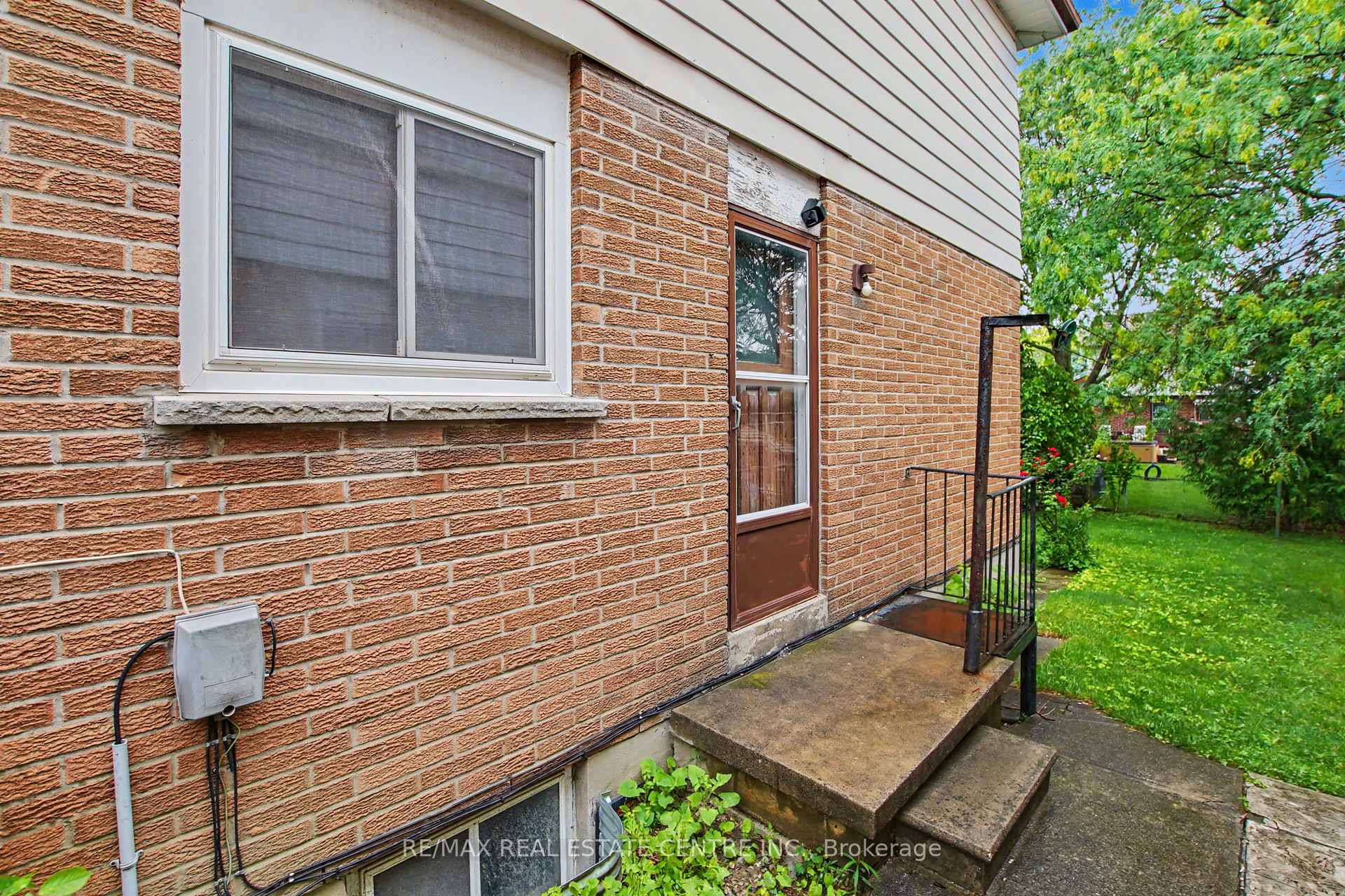 Photo 39 of 396 Pinemeadow Avenue, Mississauga, Cooksville — HOMEH