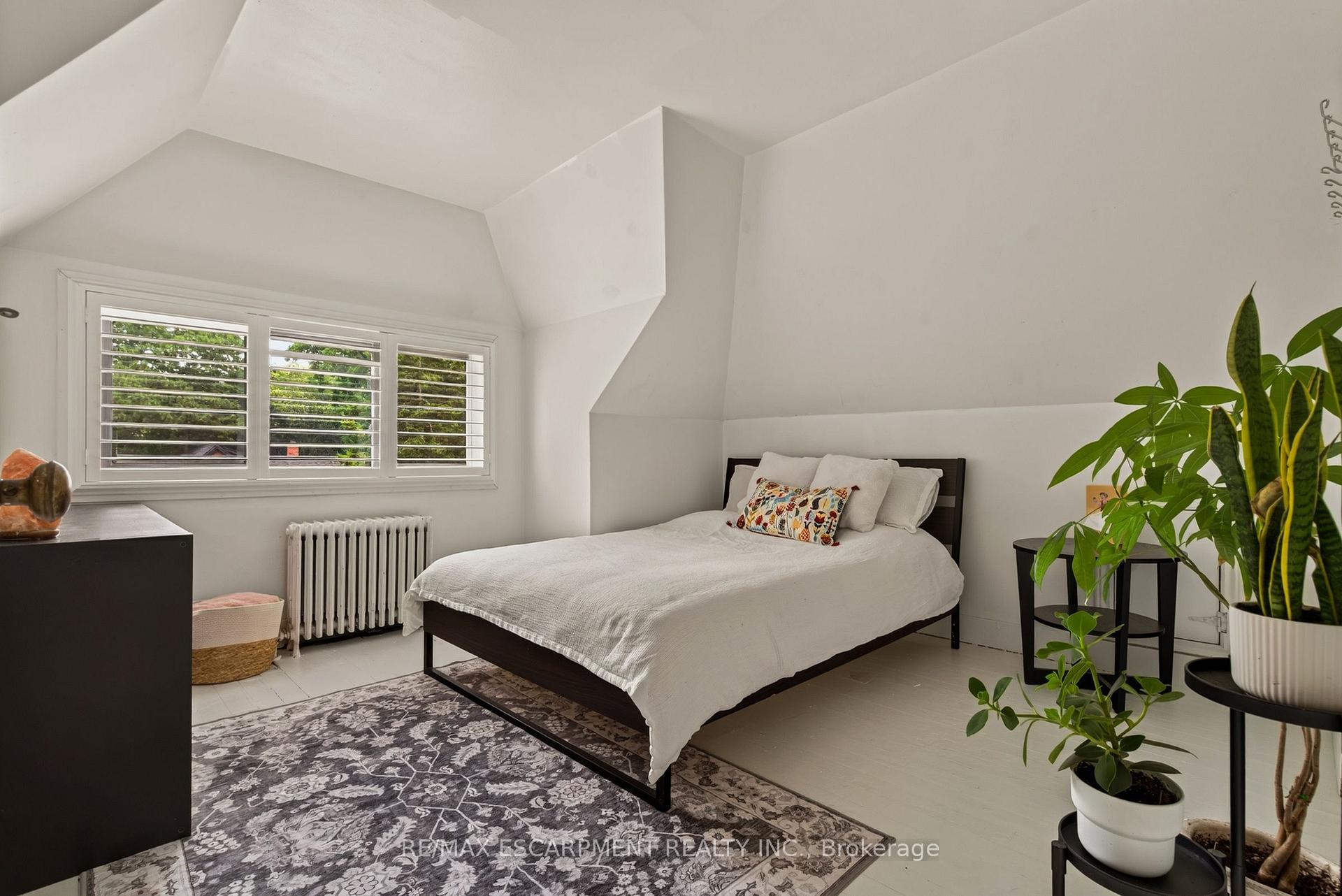 Photo 33 of 61 Mountain Avenue, Hamilton, Kirkendall — HOMEH