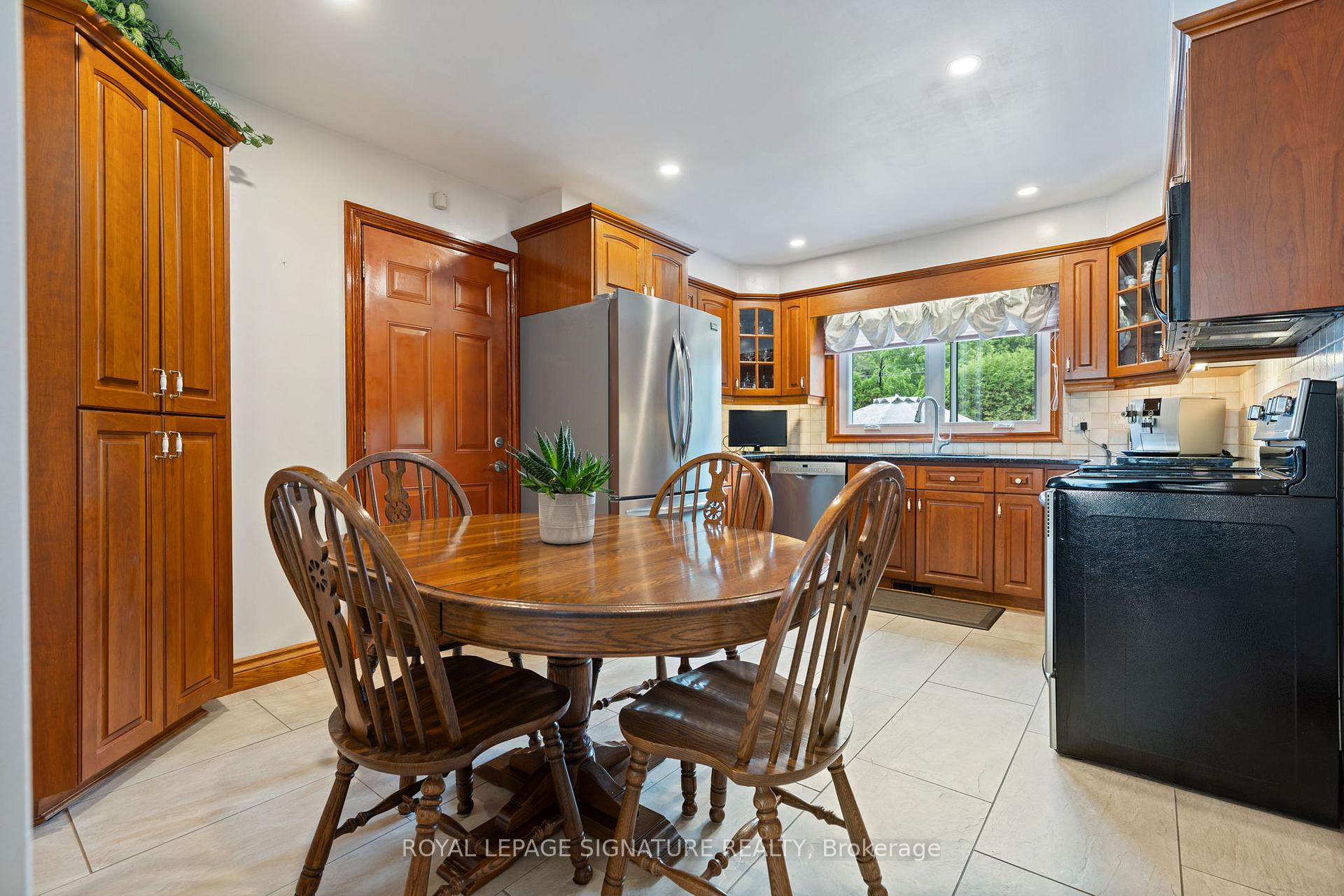 Photo 15 of 7 Thomson Road, Norfolk, Simcoe — HOMEH
