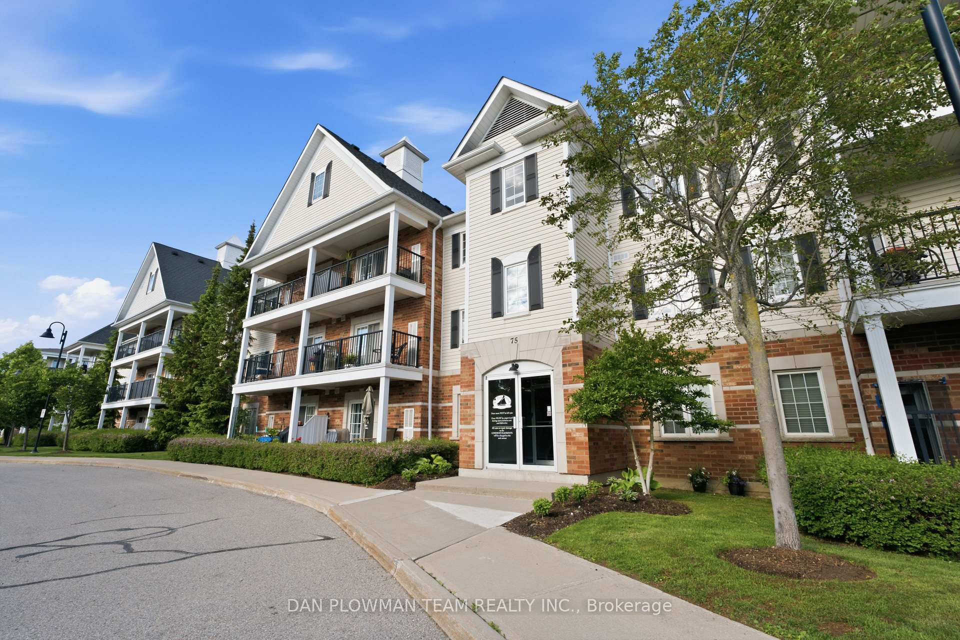 Photo 2 of Unit 112, 75 Shipway Avenue, Clarington, Newcastle — HOMEH