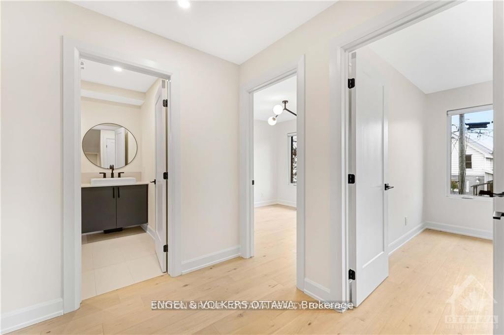 Photo 5 of Unit A, 136 Carillon Street, Ottawa, Vanier — HOMEH