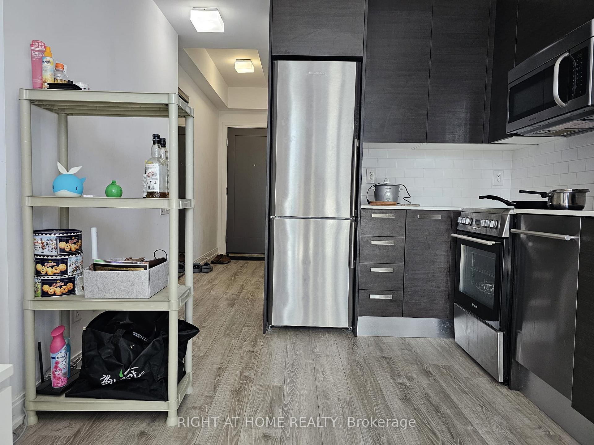 Photo 4 of Unit 1803, 42 Charles Street E, Toronto, Church-Yonge Corridor — HOMEH