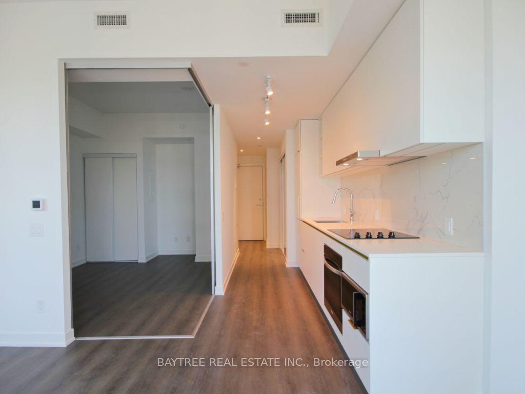 Photo 3 of Unit 3106, 8 Wellesley Street W, Toronto, Bay Street Corridor — HOMEH