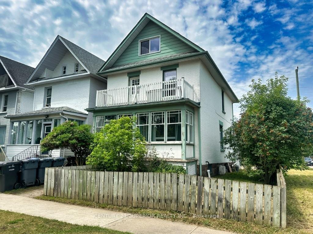 Photo 3 of 241 Syndicate Ave N, Thunder Bay, McKeller Park — HOMEH