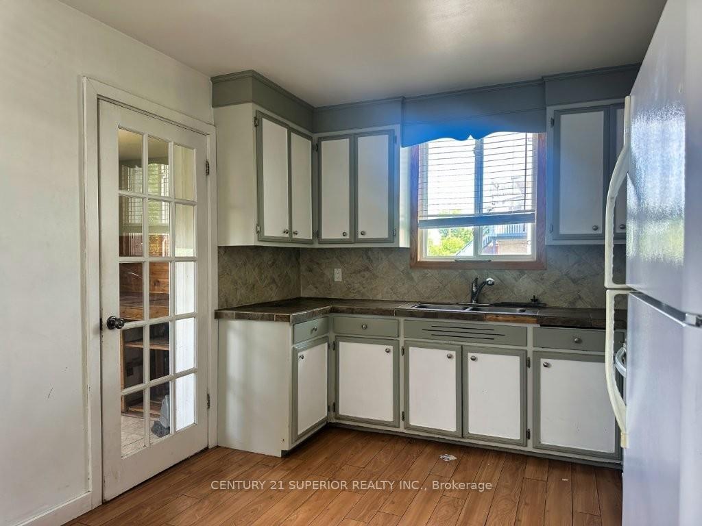 Photo 13 of 241 Syndicate Ave N, Thunder Bay, McKeller Park — HOMEH