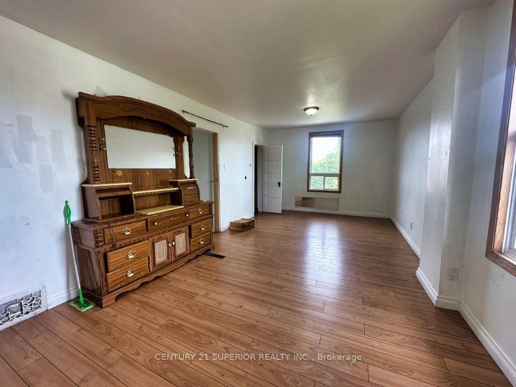 Photo 27 of 241 Syndicate Ave N, Thunder Bay, McKeller Park — HOMEH