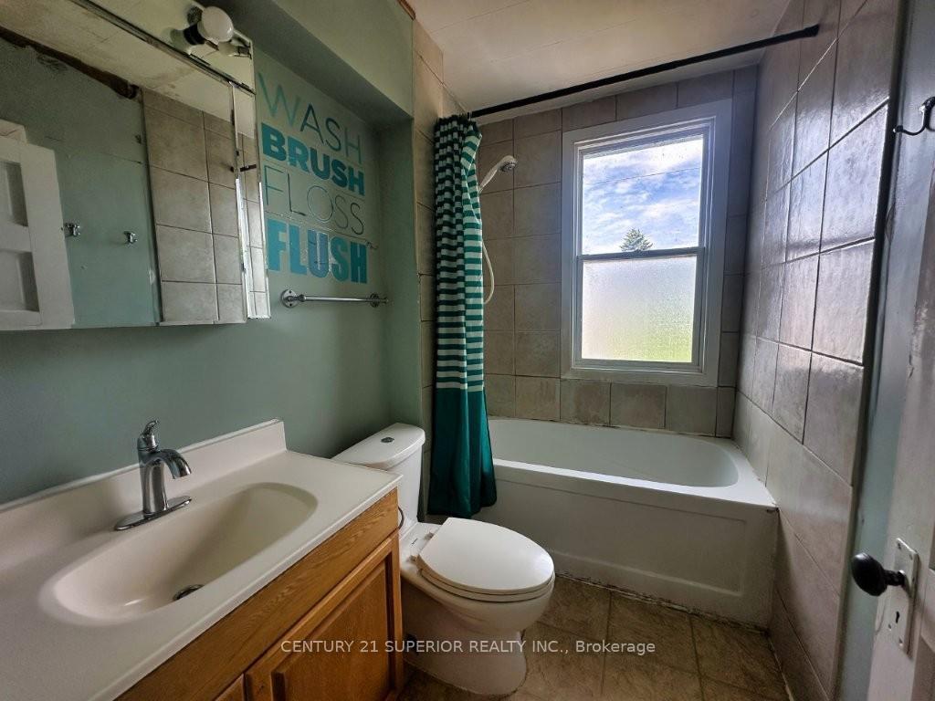 Photo 29 of 241 Syndicate Ave N, Thunder Bay, McKeller Park — HOMEH