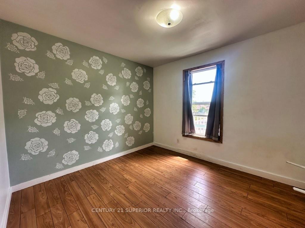 Photo 31 of 241 Syndicate Ave N, Thunder Bay, McKeller Park — HOMEH