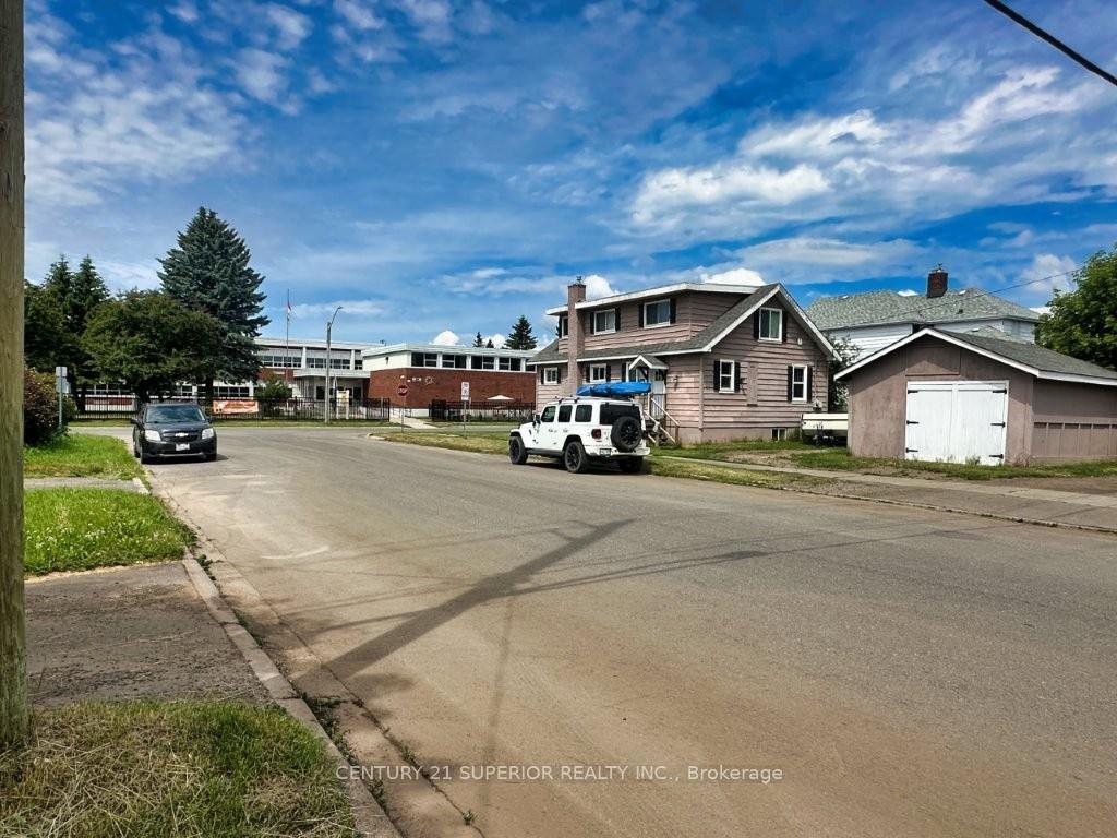 Photo 50 of 241 Syndicate Ave N, Thunder Bay, McKeller Park — HOMEH