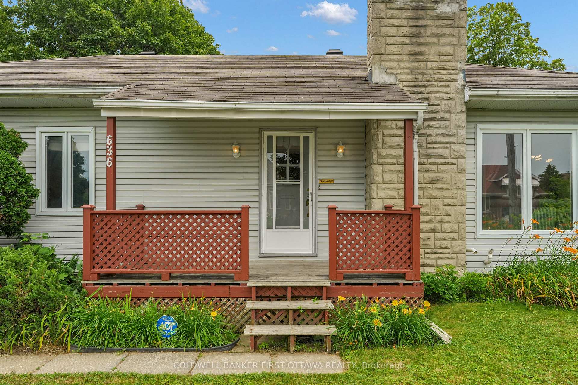 Photo 3 of 636 Malartic Avenue, Ottawa, Castle Heights — HOMEH