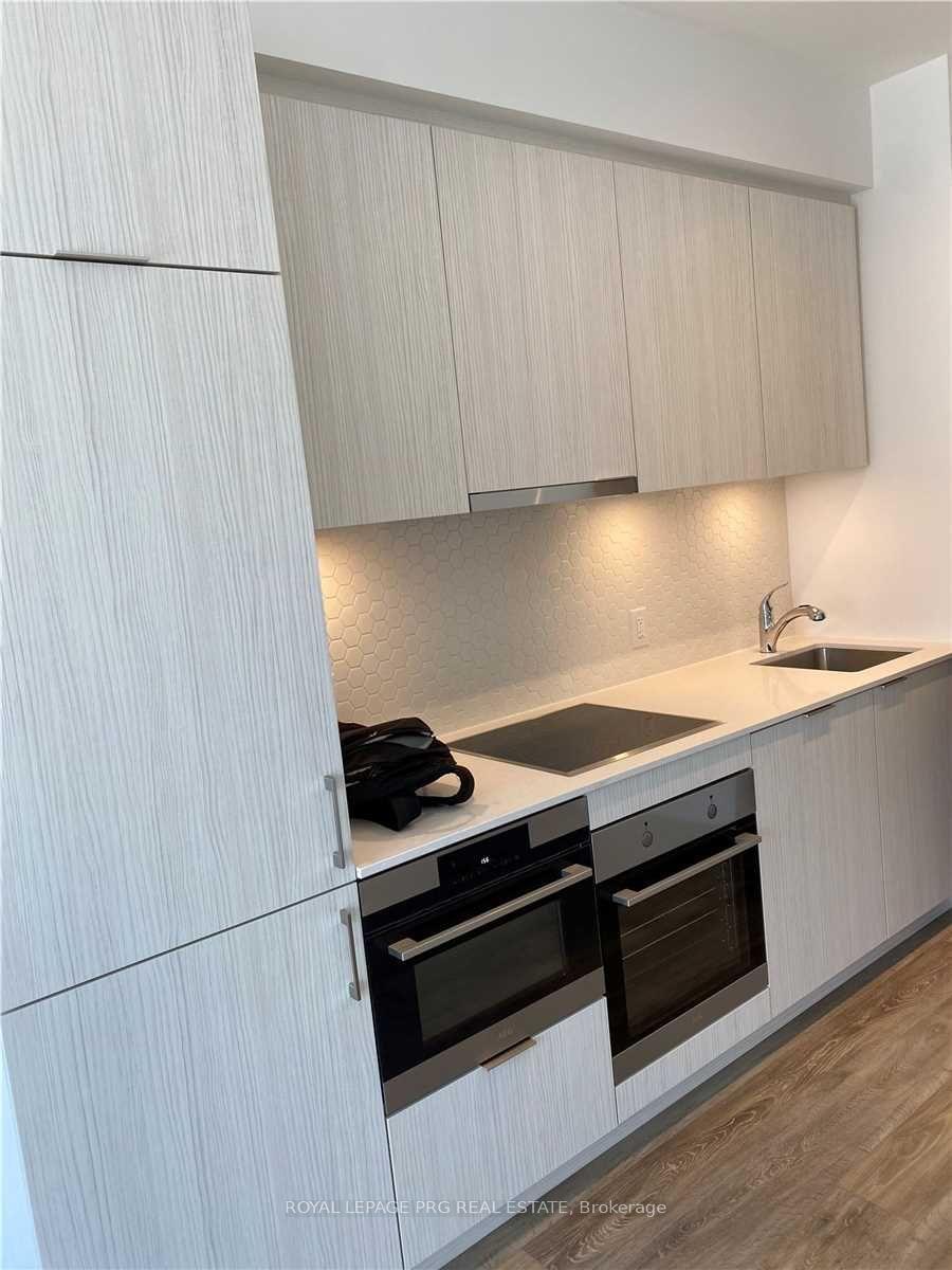 Photo 5 of Unit 1403, 158 Front Street E, Toronto, Moss Park — HOMEH