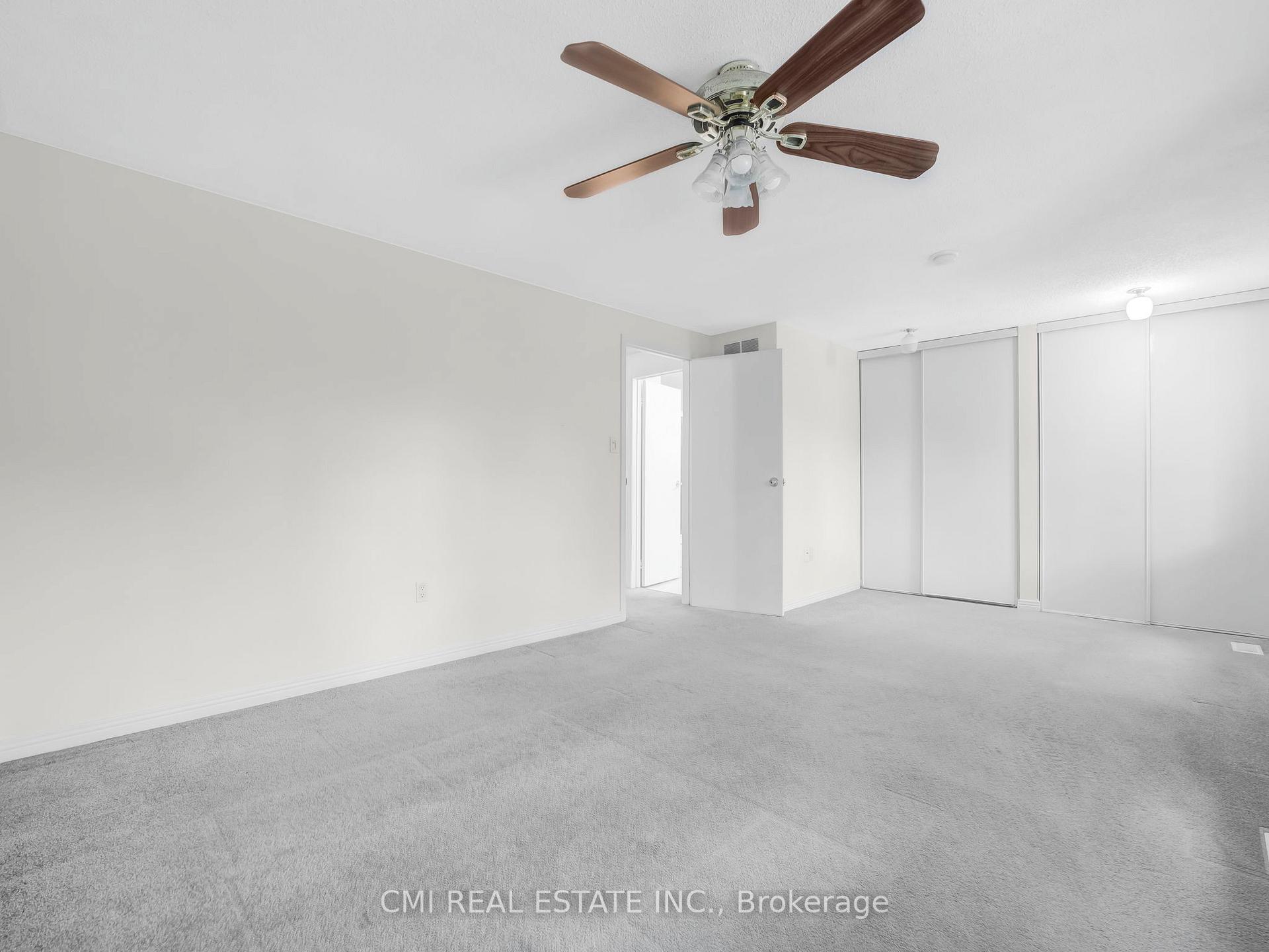 Photo 5 of Unit 24, 29 Paulander Drive, Kitchener, Victoria Hills — HOMEH