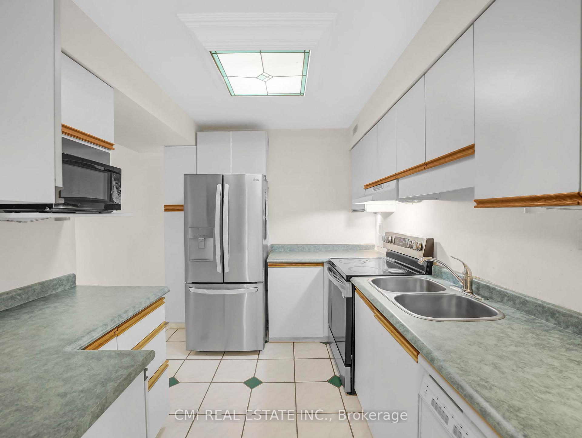 Photo 8 of Unit 24, 29 Paulander Drive, Kitchener, Victoria Hills — HOMEH