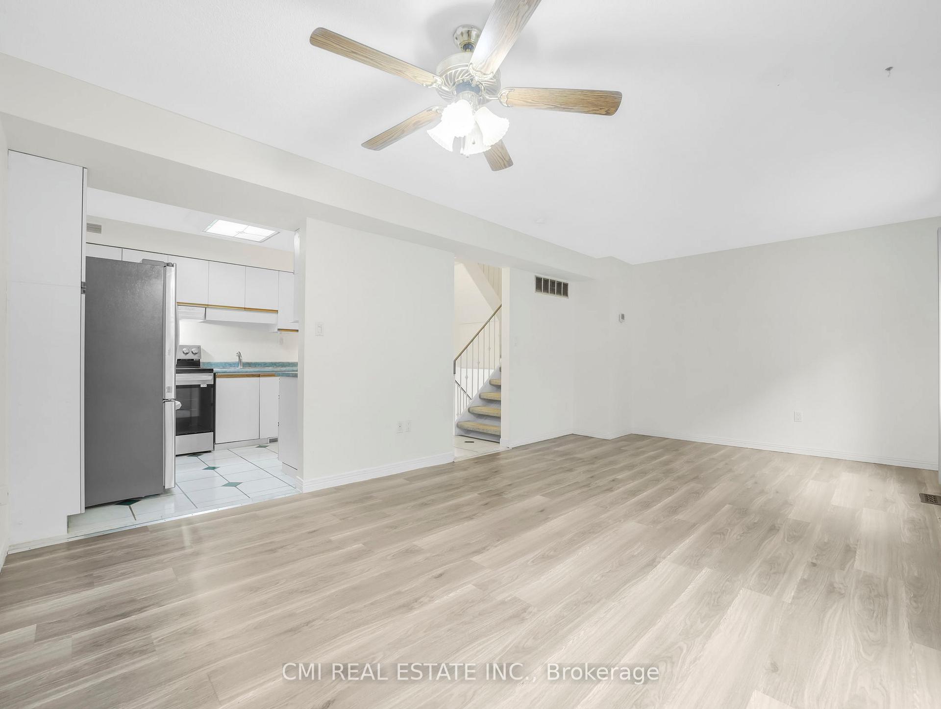 Photo 11 of Unit 24, 29 Paulander Drive, Kitchener, Victoria Hills — HOMEH