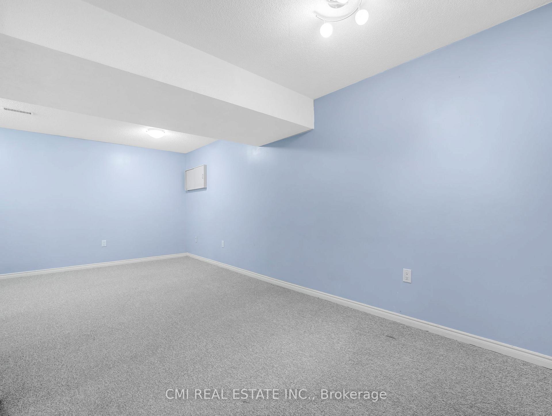 Photo 33 of Unit 24, 29 Paulander Drive, Kitchener, Victoria Hills — HOMEH