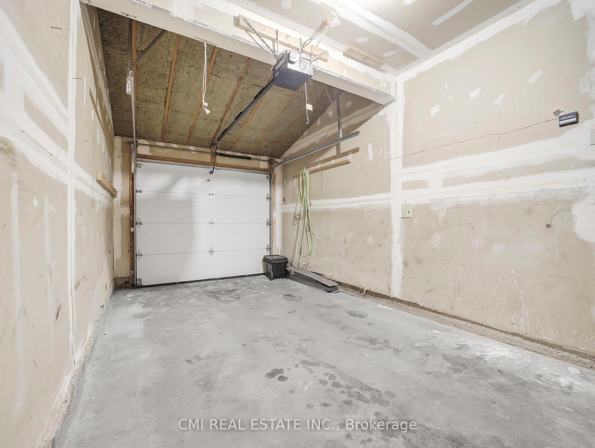 Photo 36 of Unit 24, 29 Paulander Drive, Kitchener, Victoria Hills — HOMEH