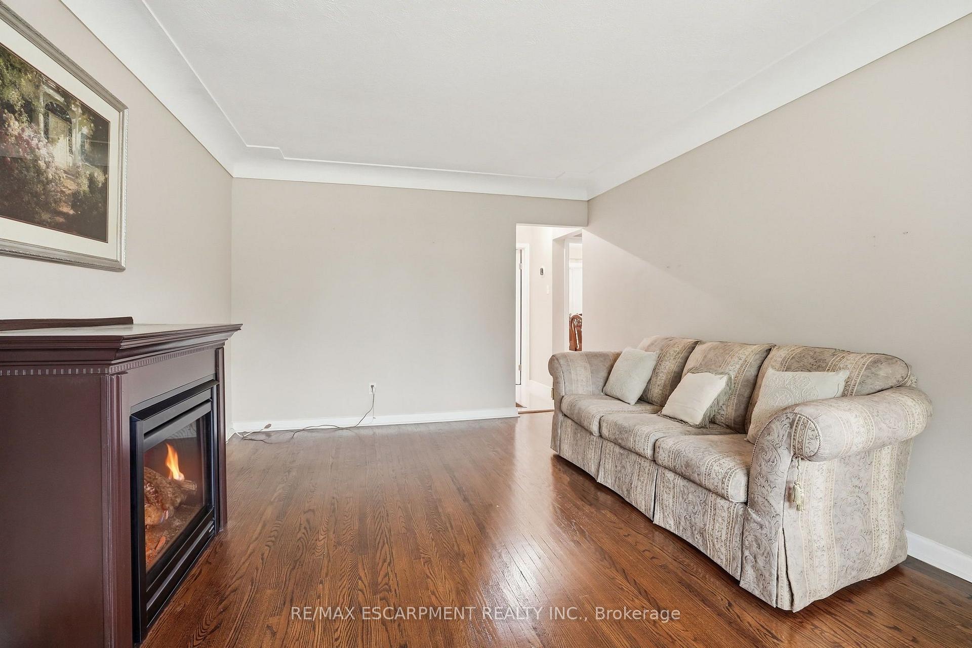 Photo 7 of 344 East 36th Street, Hamilton, Macassa — HOMEH