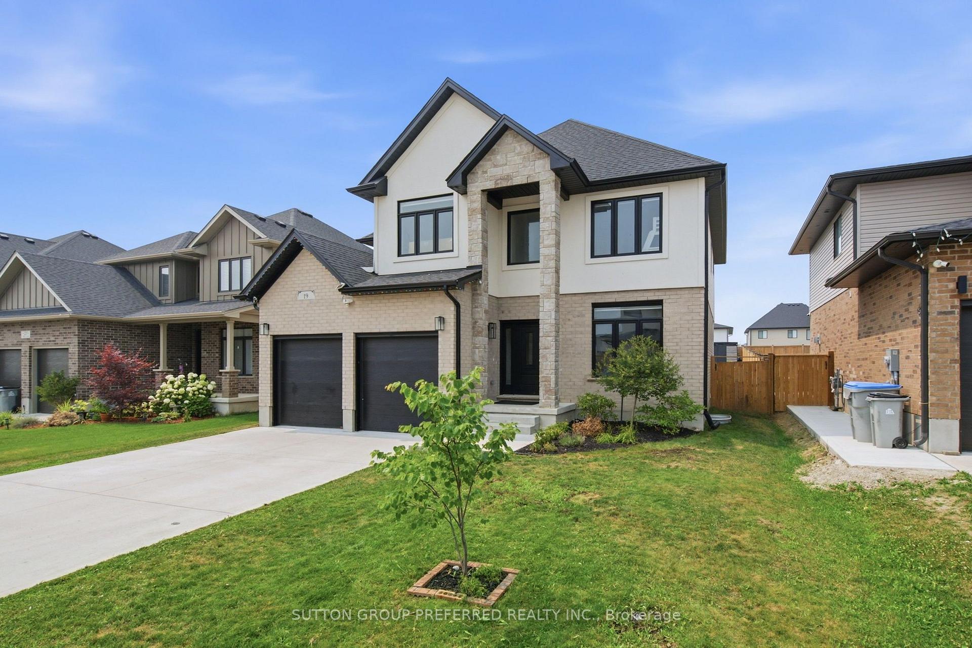 Photo 2 of 19 Kaiser Lane, Middlesex Centre, Kilworth — HOMEH
